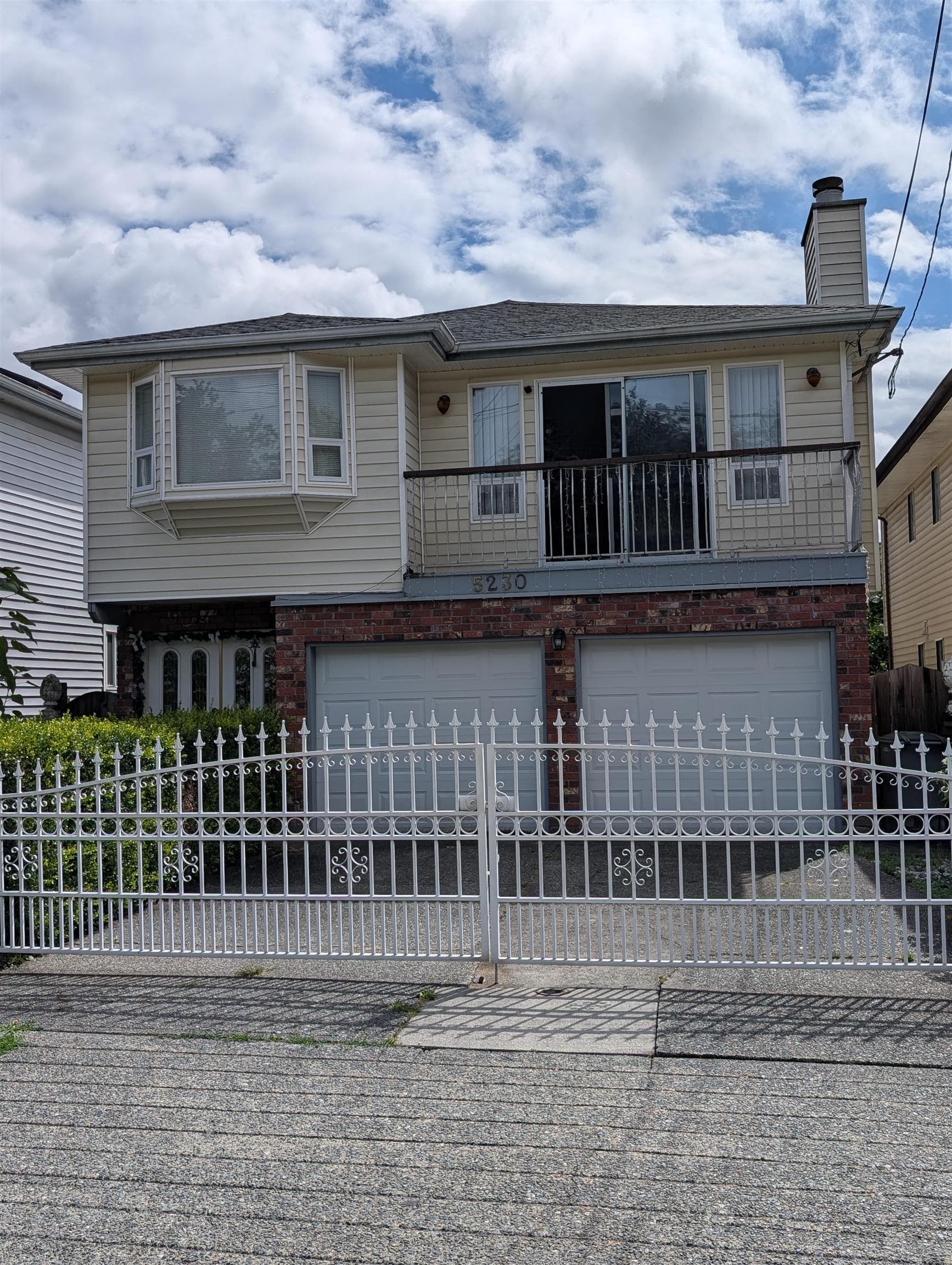 5230 Mckinnon Street, Vancouver, V5R 4C6 — photo 3