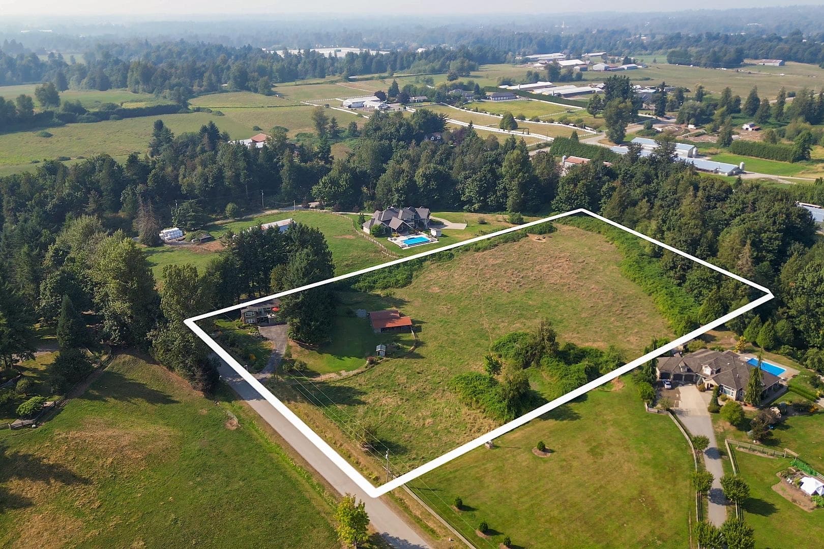 29665 Glengarry Avenue, Abbotsford, V4X 1Z7 — photo 2