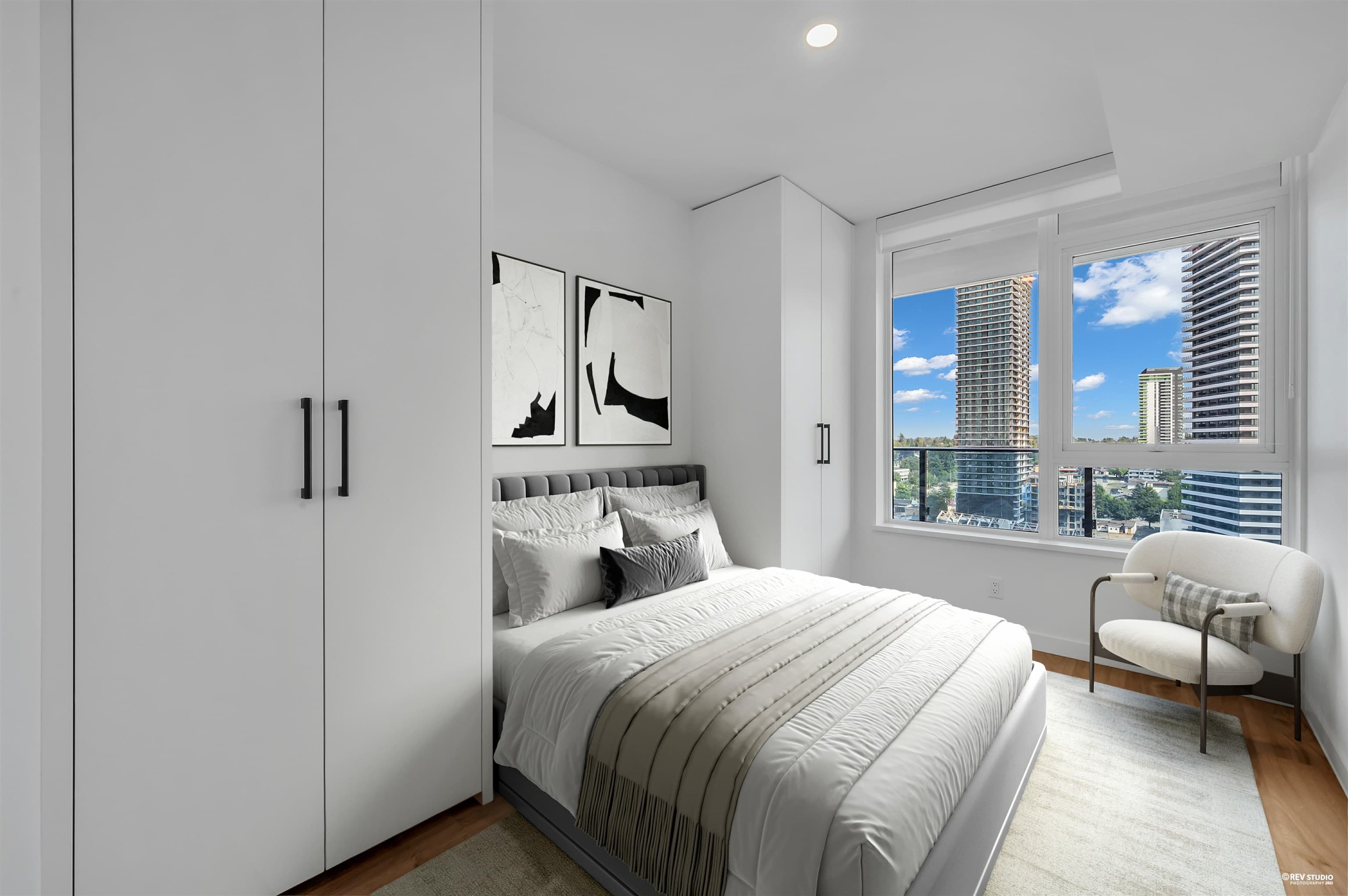 1506 - 10448 University Drive, Surrey, V3T 0S7 — photo 5