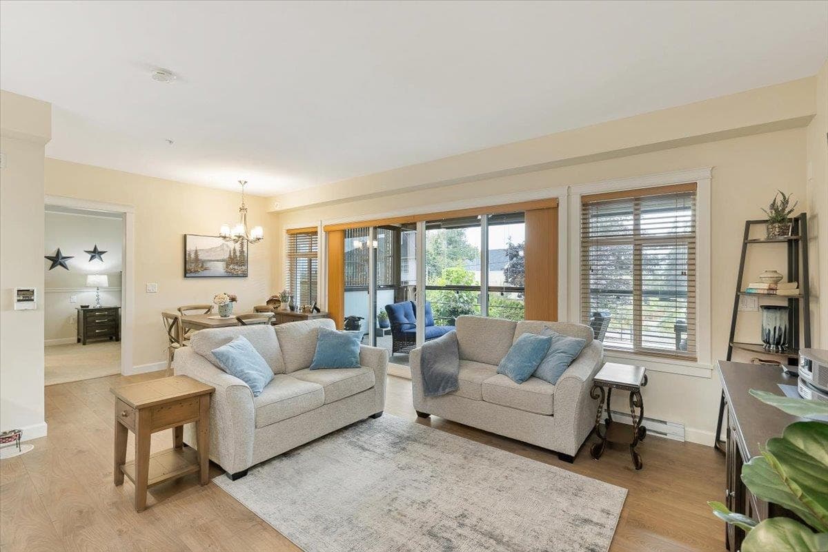 202 - 14588 Mcdougall Drive, Surrey, V4P 0H1 — photo 4