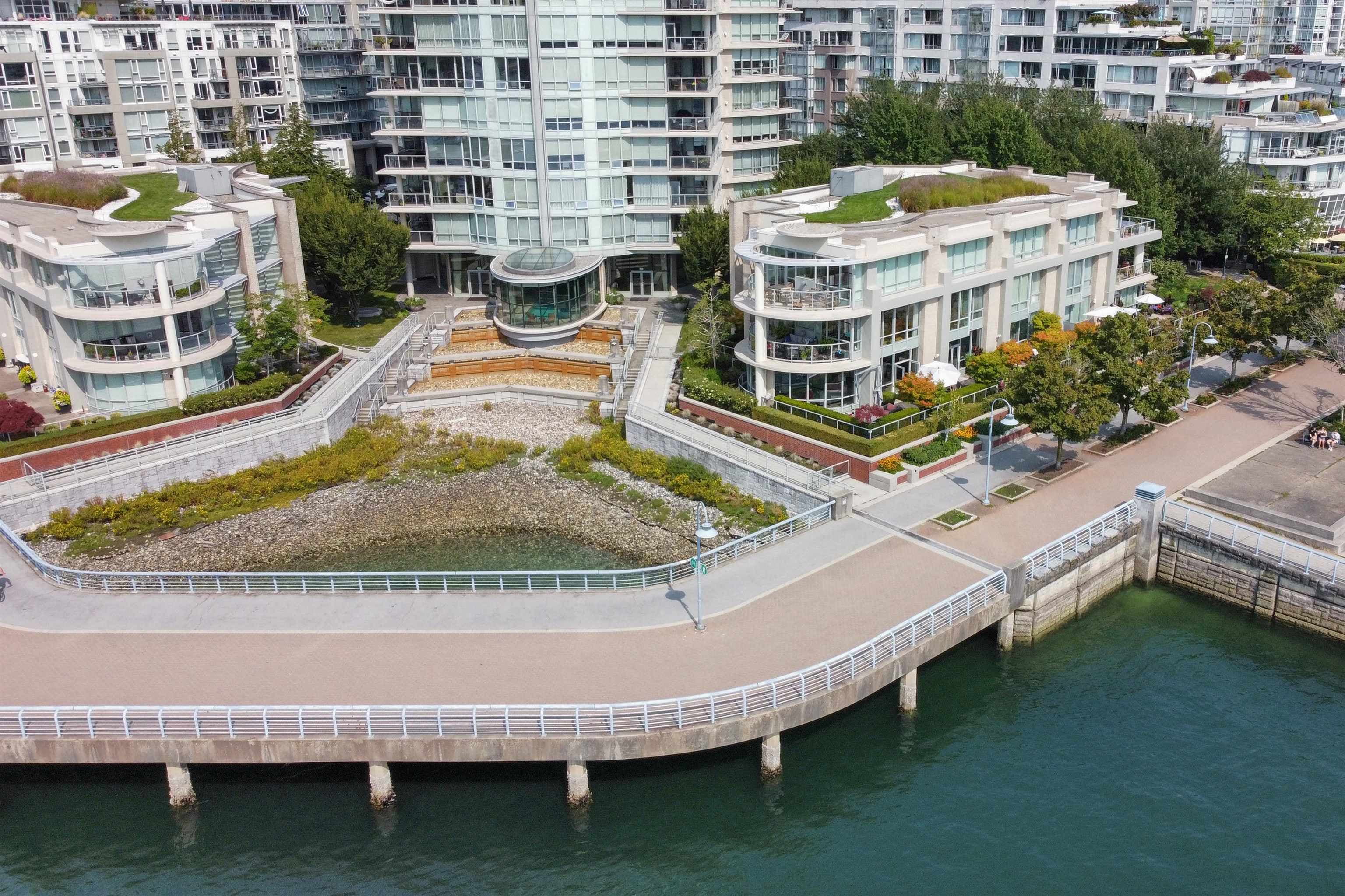 110 - 1328 Marinaside Crescent, Vancouver, V6Z 3B3 — photo 2