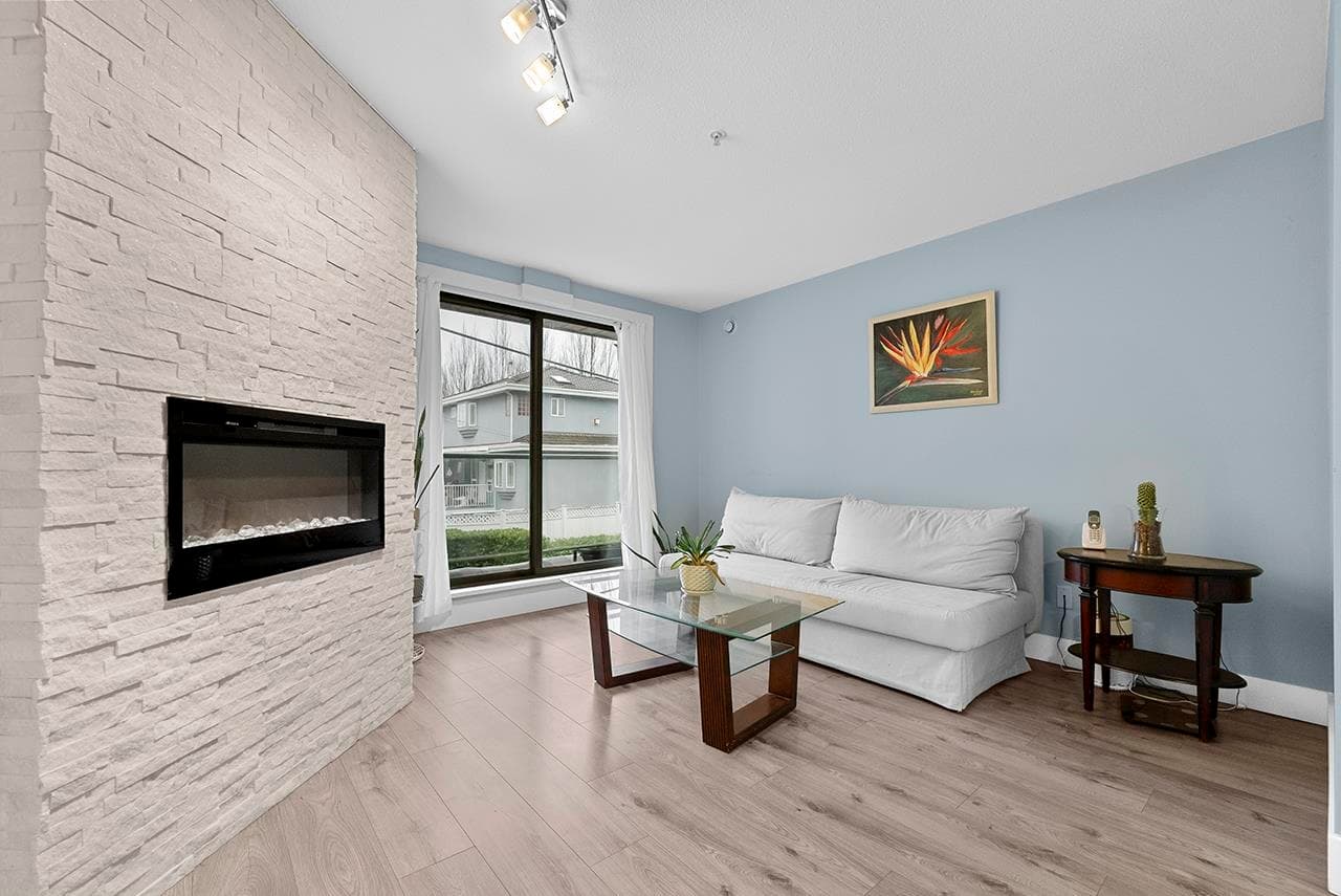 211 - 5818 Lincoln Street, Vancouver