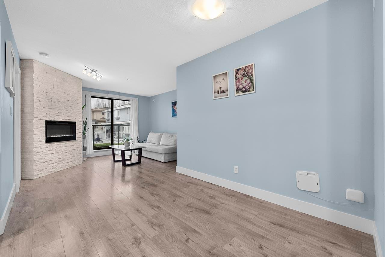211 - 5818 Lincoln Street, Vancouver, V5R 4P7 — photo 5