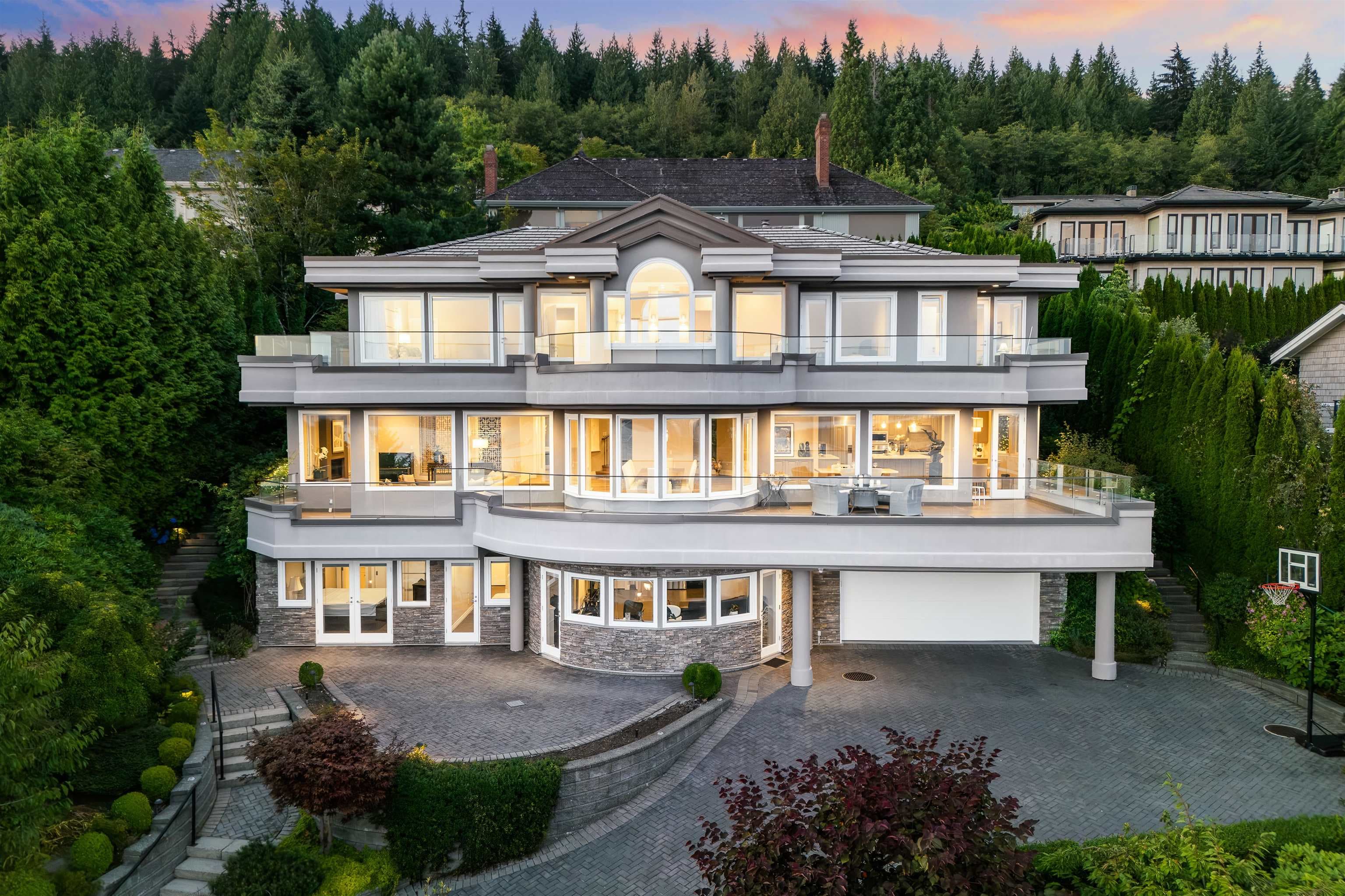 1651 Langton Place, West Vancouver