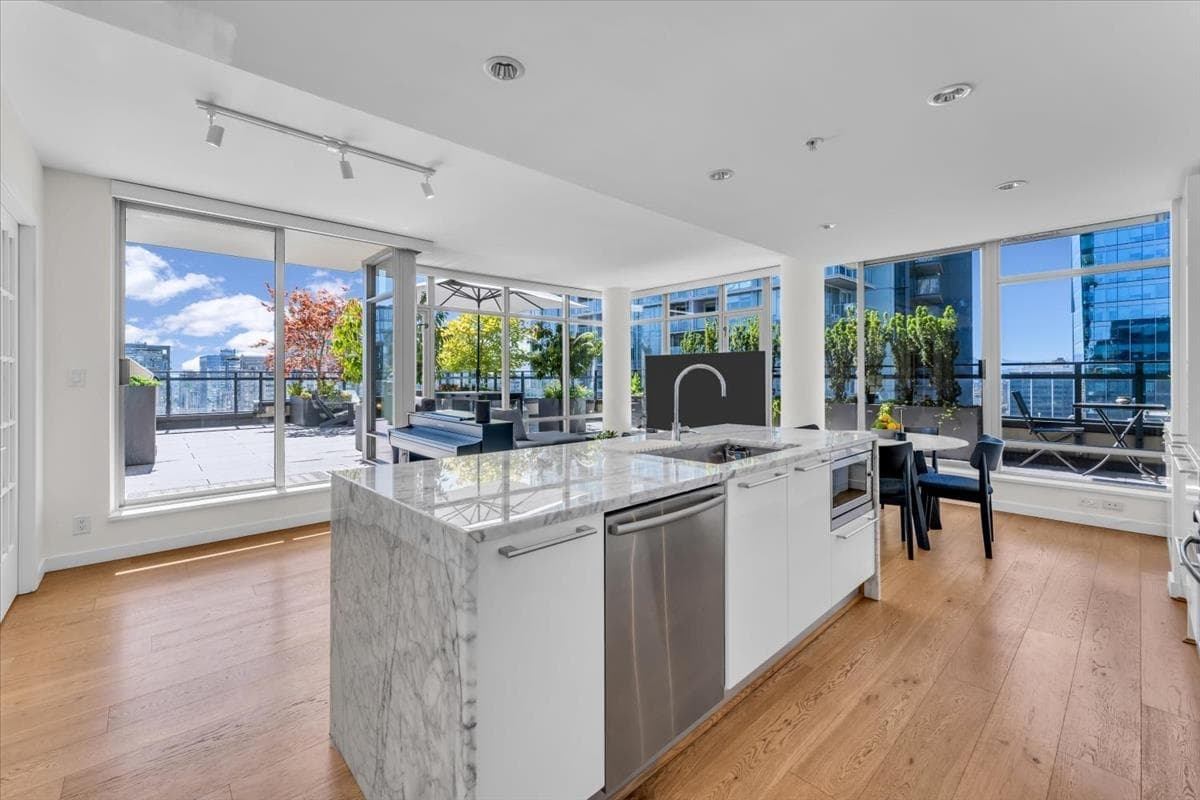 2602 - 788 Richards Street, Vancouver, V6B 0C7 — photo 4