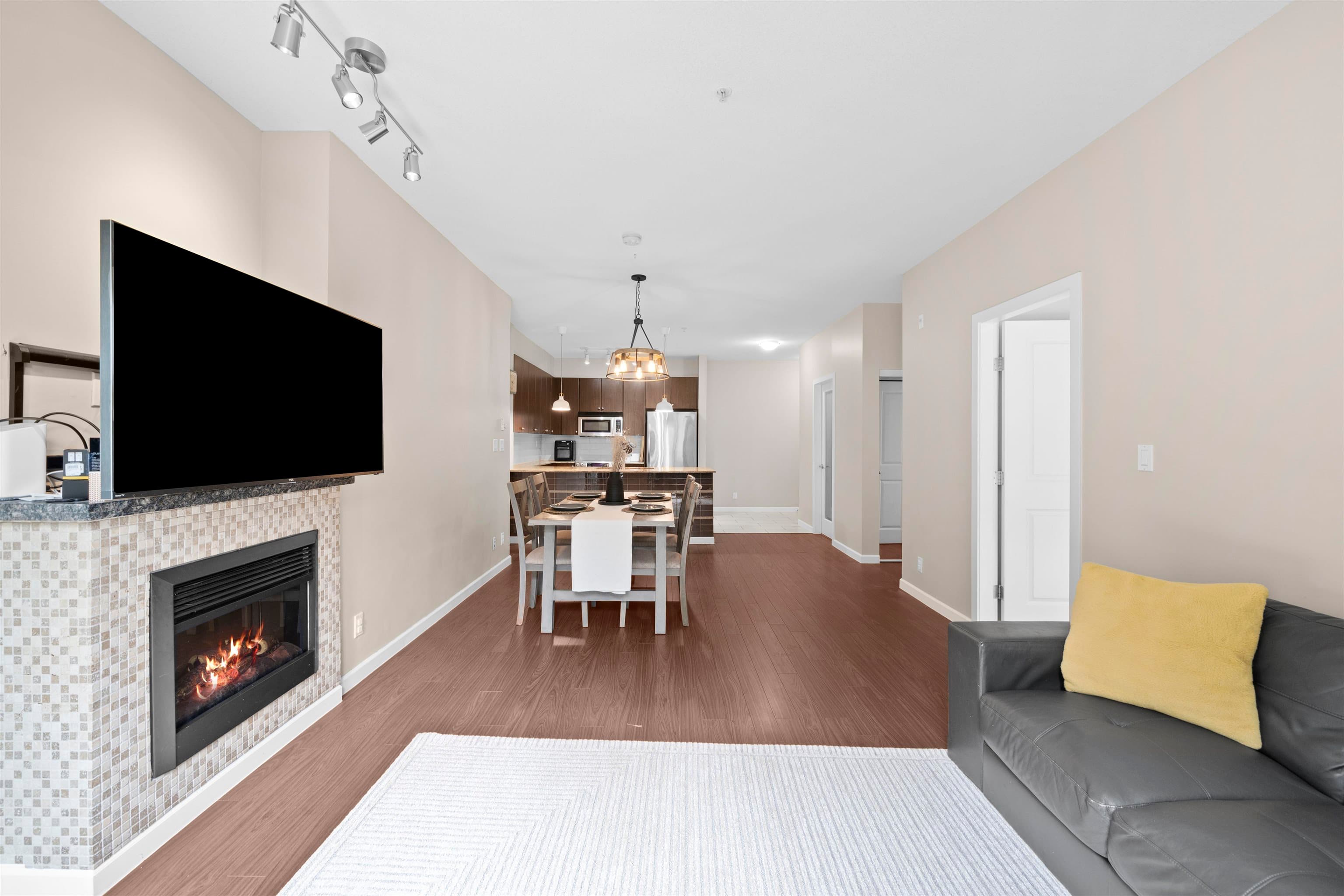 209 - 270 Francis Way, New Westminster, V3L 0C3 — photo 4