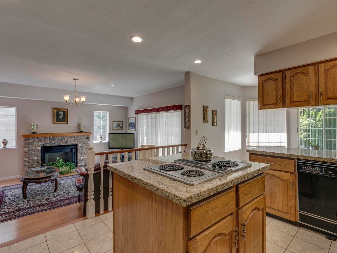 5755 Nancy Greene Way, North Vancouver, V7R 4W4 — photo 5