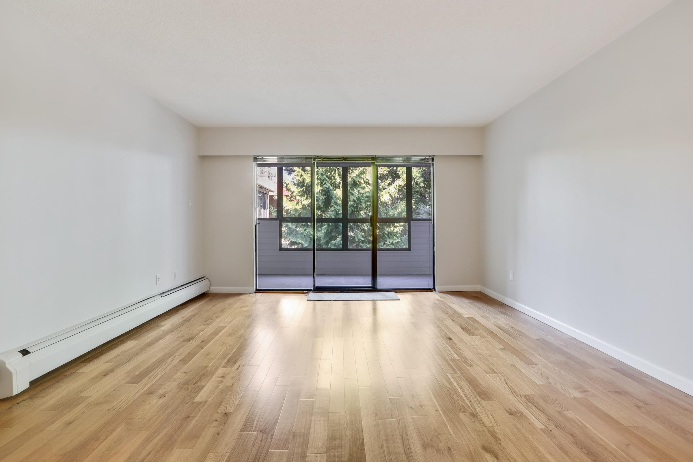 410 - 1435 Nelson Street, Vancouver, V6G 2Z3 — photo 2