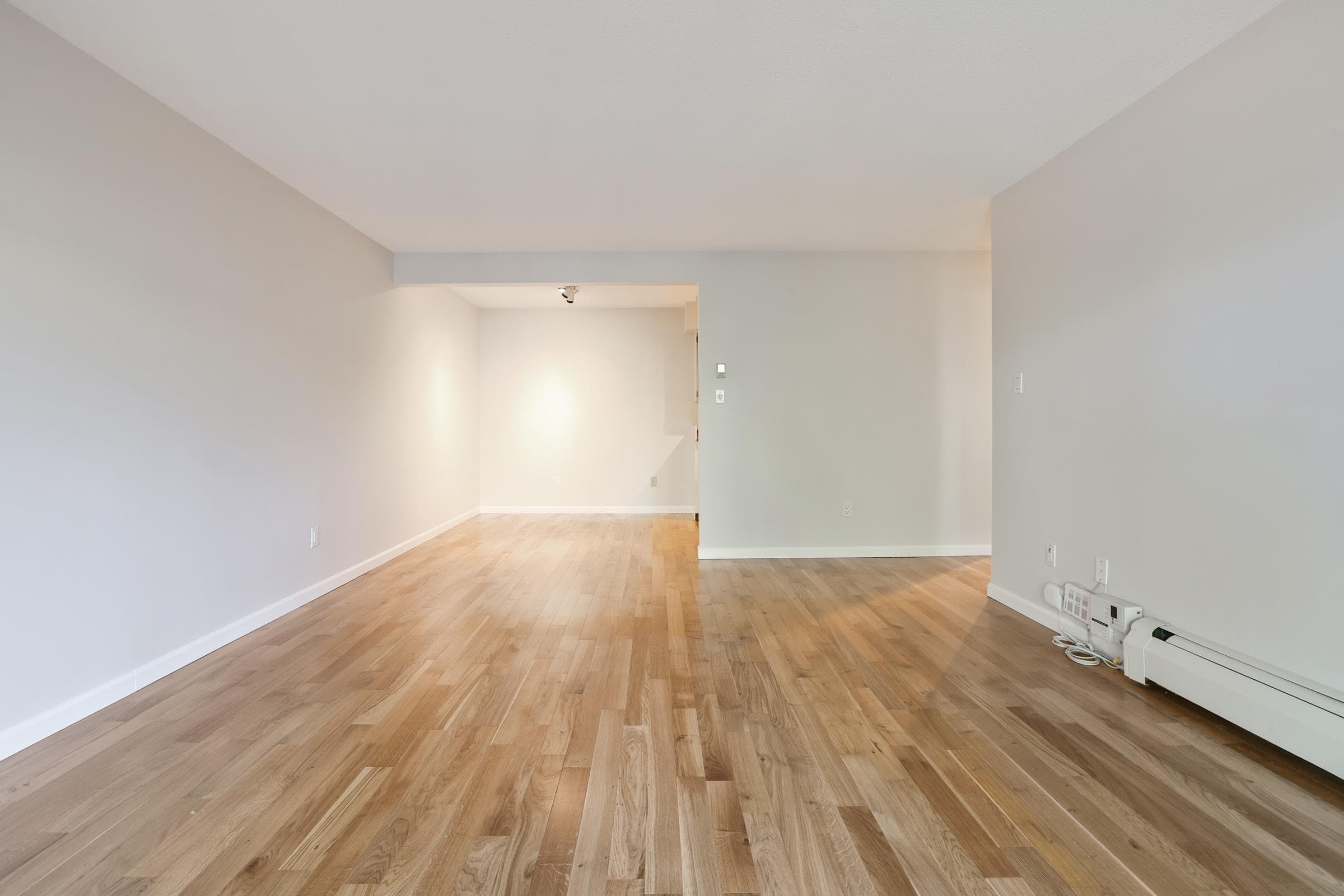 410 - 1435 Nelson Street, Vancouver, V6G 2Z3 — photo 4