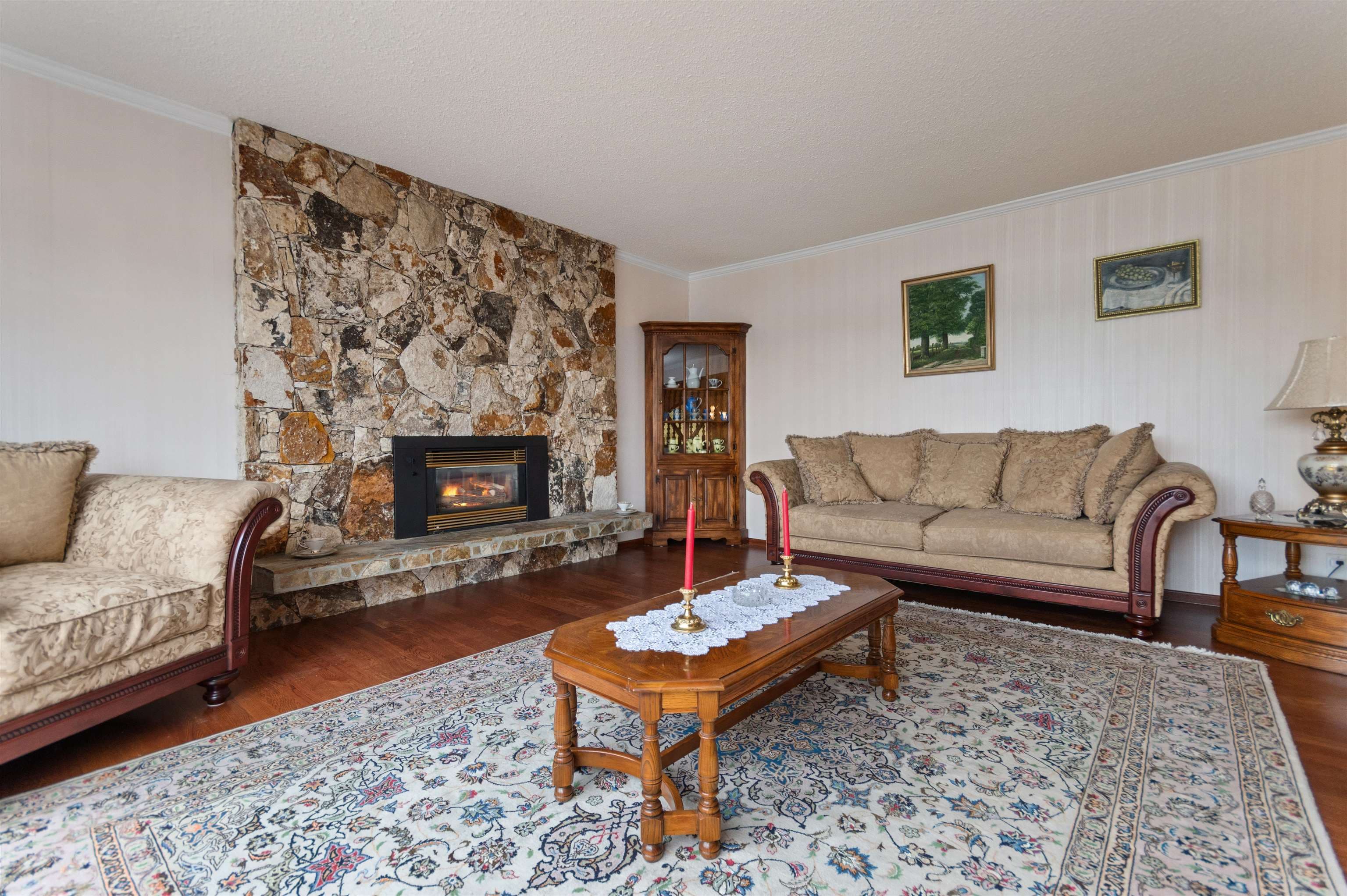 3772 Dollarton Highway, North Vancouver, V7G 1A2 — photo 5
