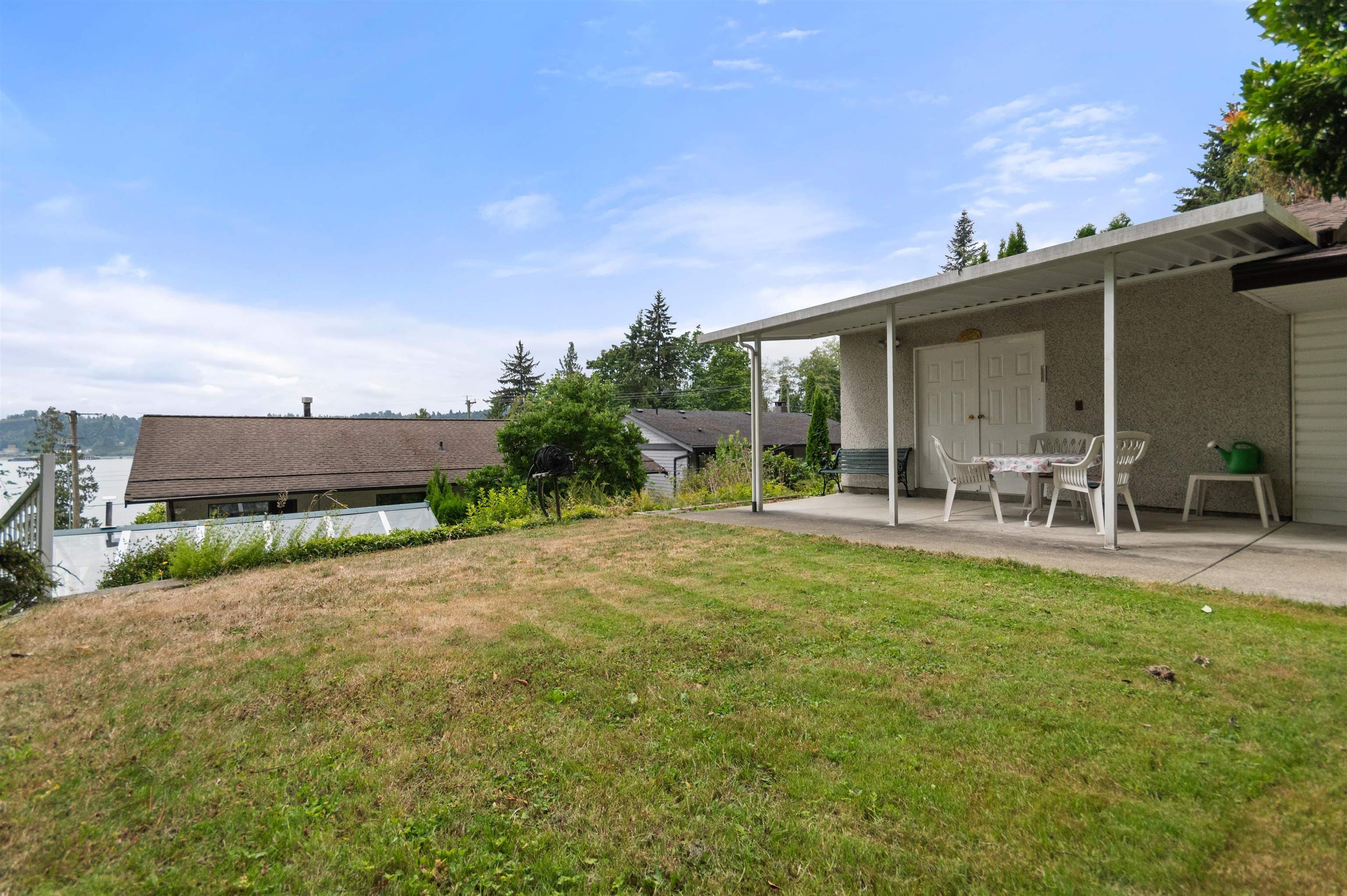 3772 Dollarton Highway, North Vancouver, V7G 1A2 — photo 4