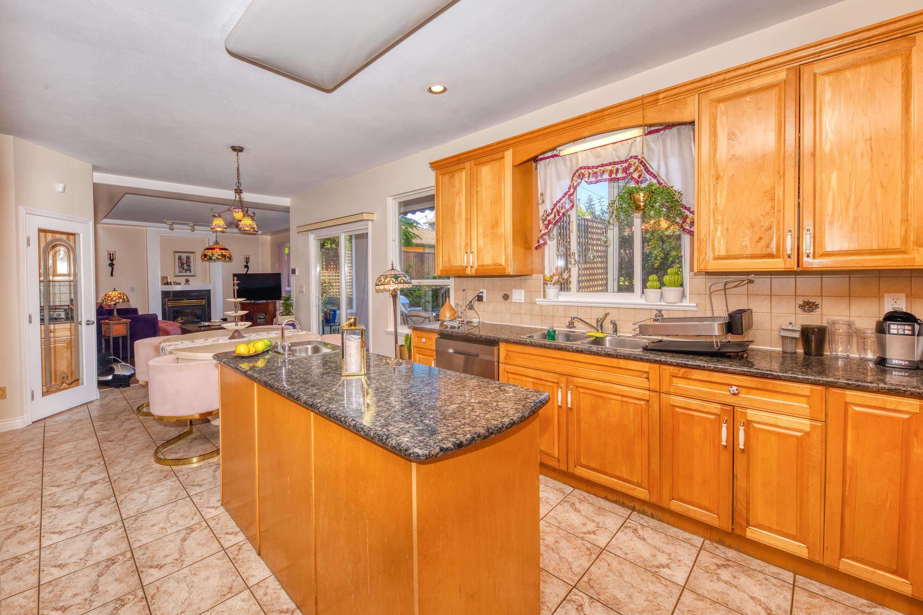 826 E 13th Street, North Vancouver, V7L 2M9 — photo 5