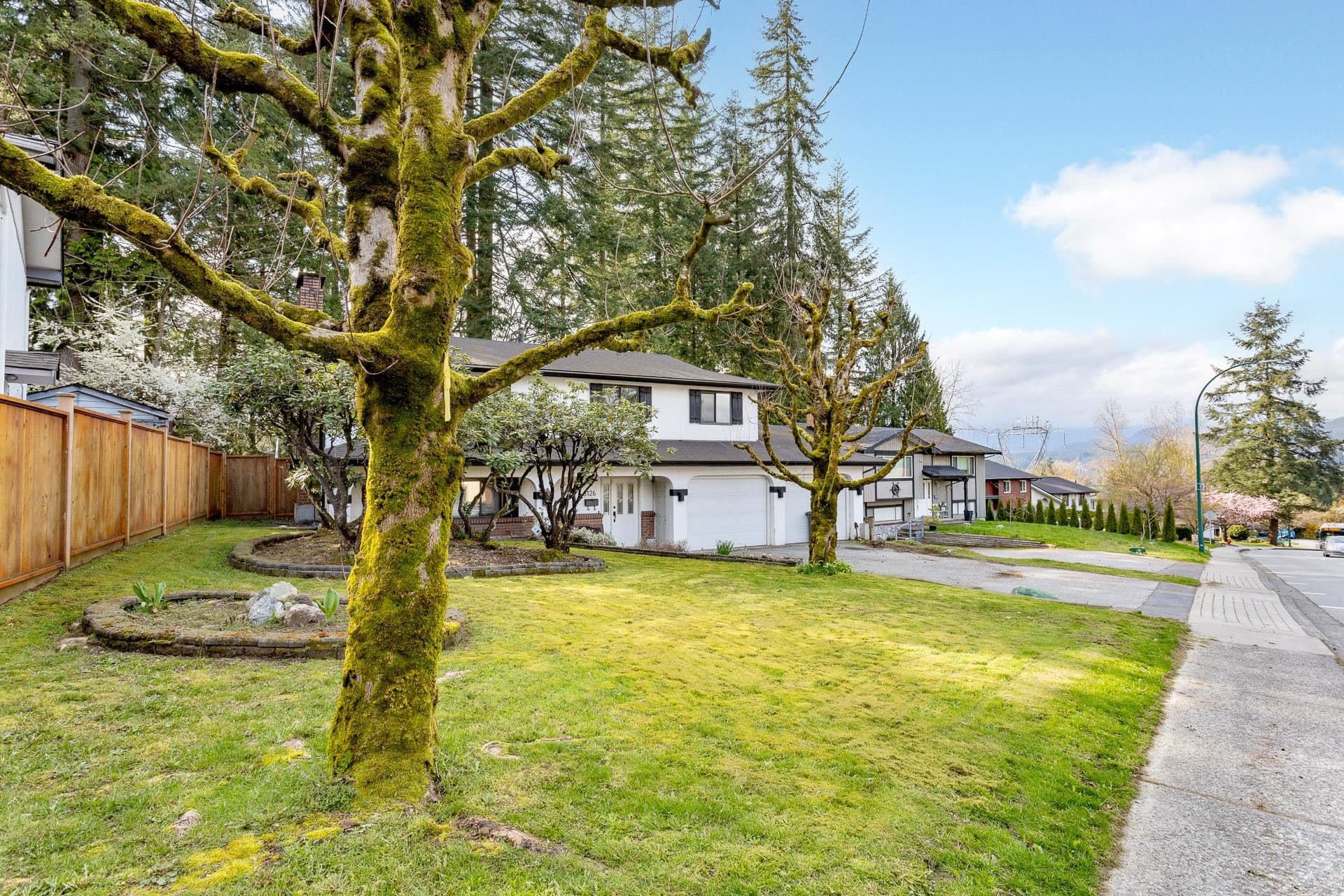 3126 Mariner Way, Coquitlam, V3C 3T3 — photo 3