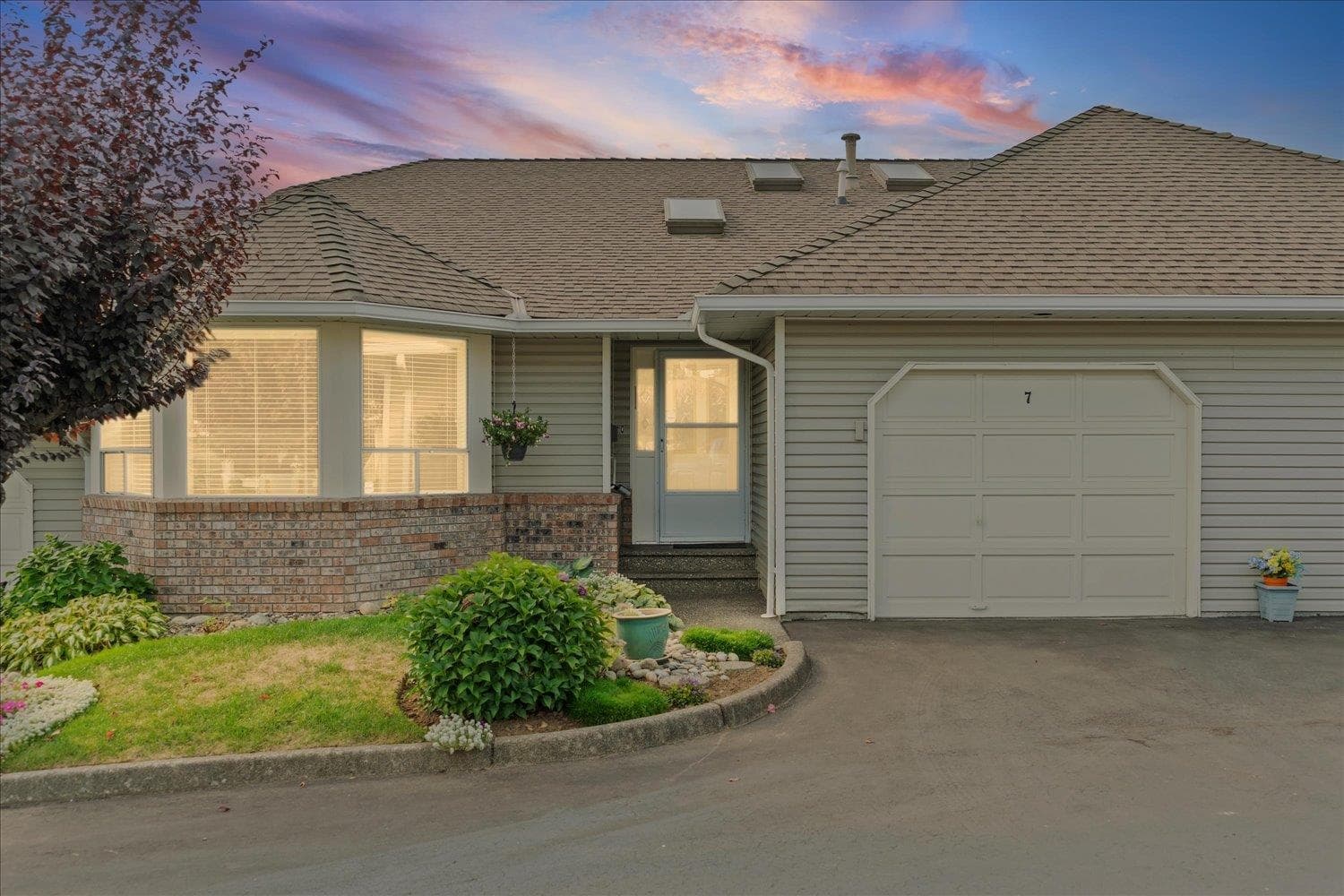 7 - 32615 Murray Avenue, Abbotsford, V2T 4T8 — photo 2