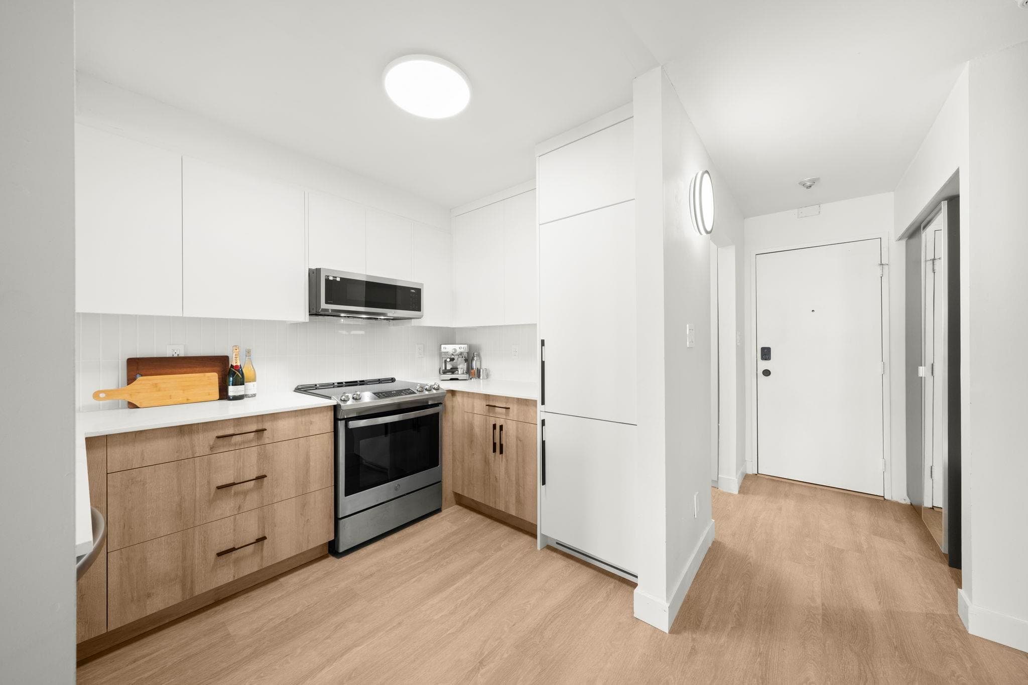 208 - 5224 204 Street, Langley, V3A 1Z1 — photo 2