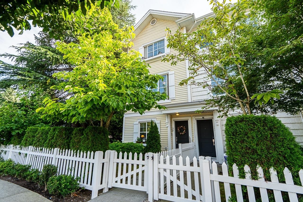 32 - 16228 16 Avenue, Surrey — sold