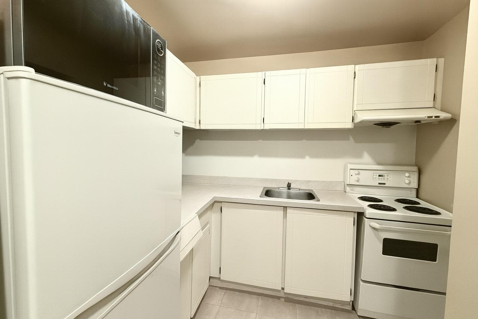 217 - 8120 Colonial Drive, Richmond, V7C 4V2 — photo 4