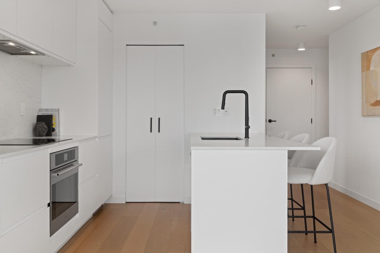 3002 - 909 Mainland Street, Vancouver, V6B 1S3 — photo 5