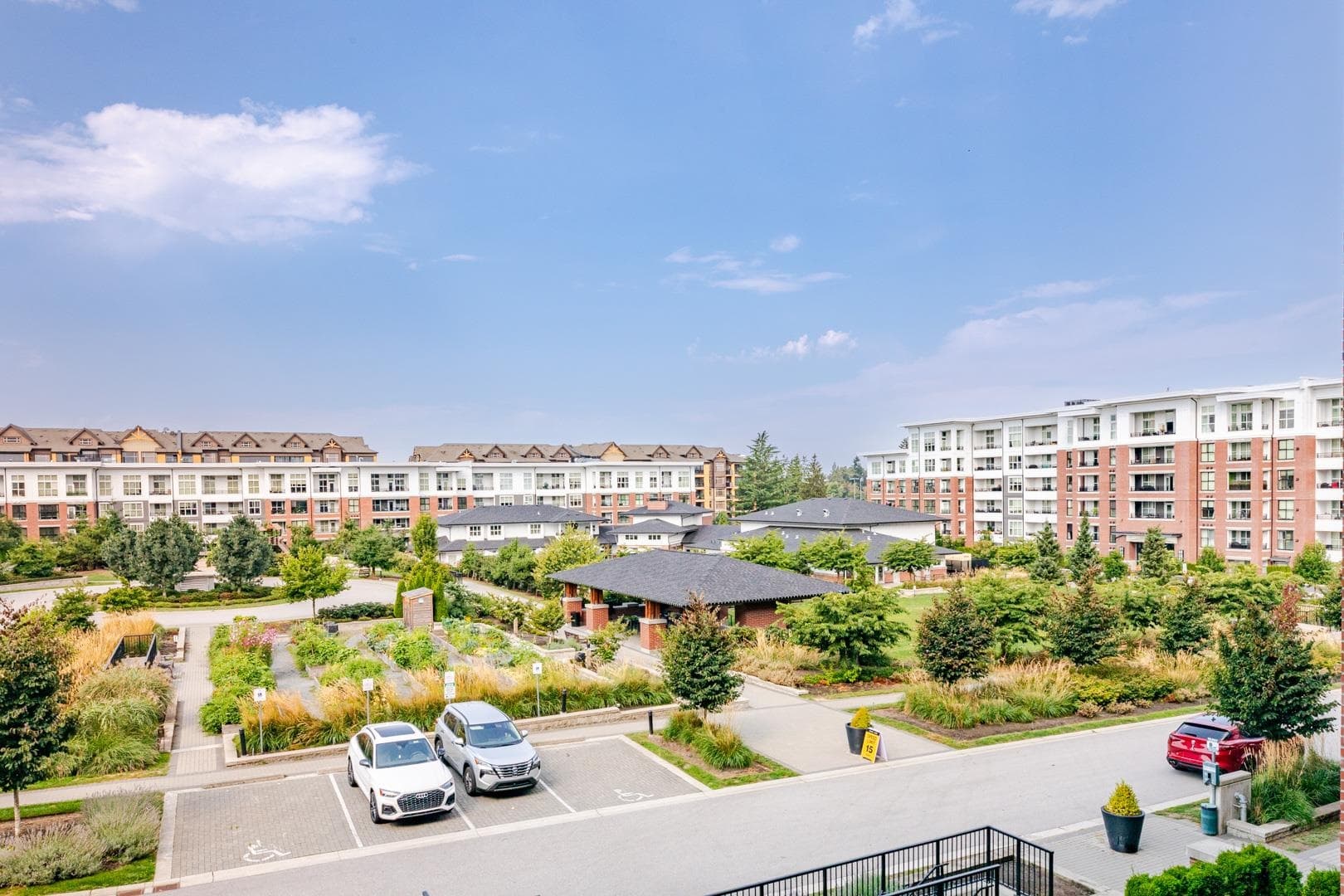 C327 - 8150 207 Street, Langley, V2Y 4J4 — photo 4