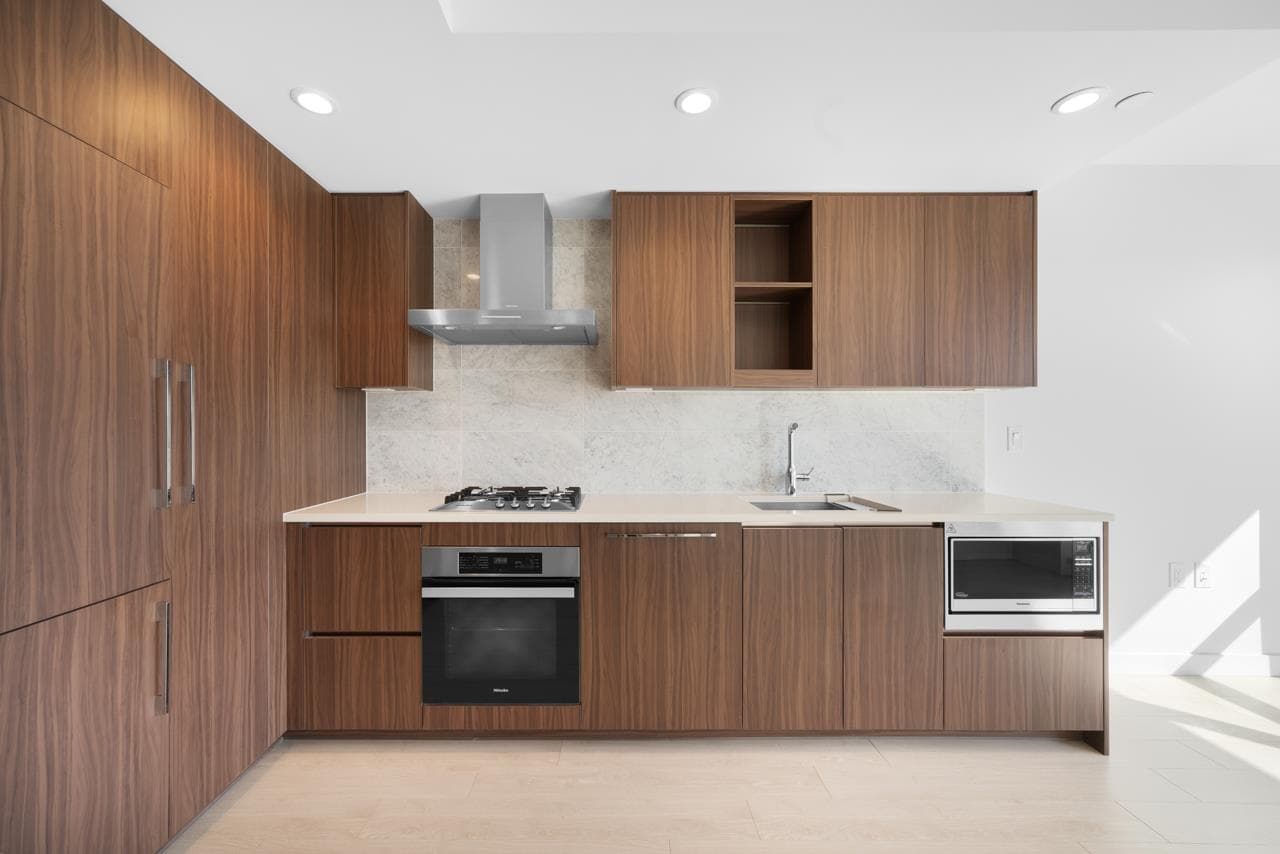 1517 - 1768 Cook Street, Vancouver, V5Y 3J6 — photo 5