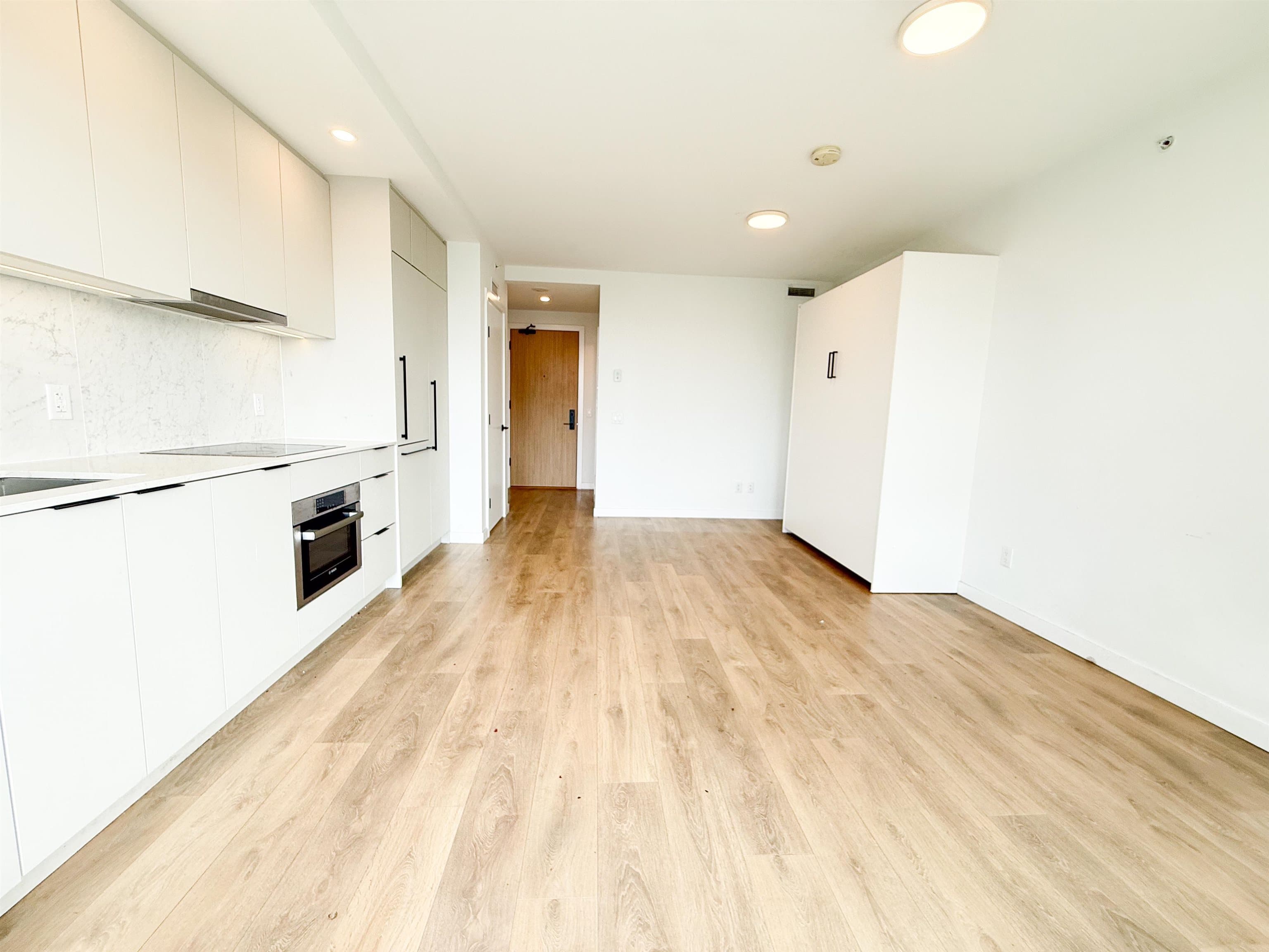 1810 - 13685 102 Avenue, Surrey, V3T 1N7 — photo 3