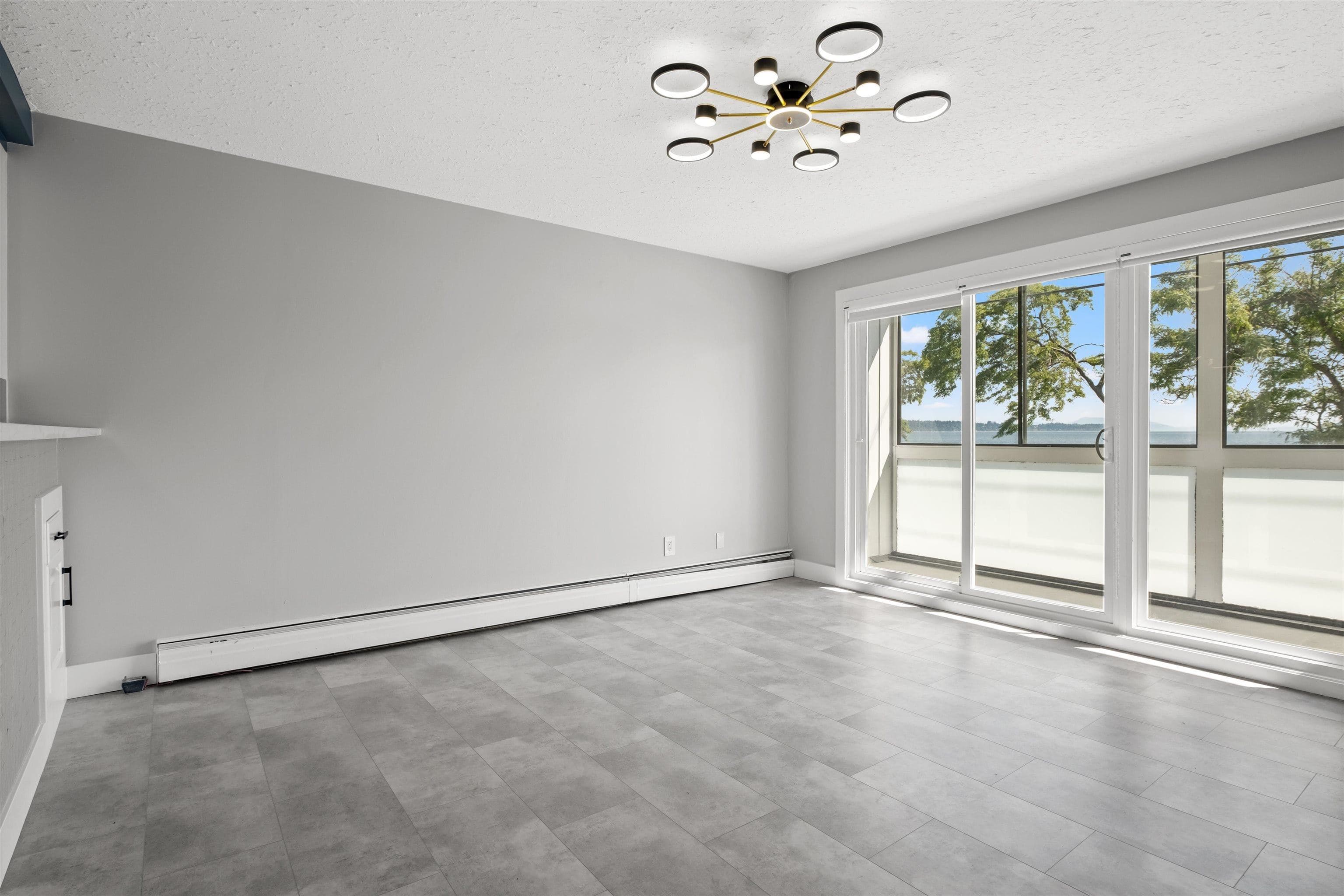 110 - 14881 Marine Drive, White Rock, V4B 1C2 — photo 5