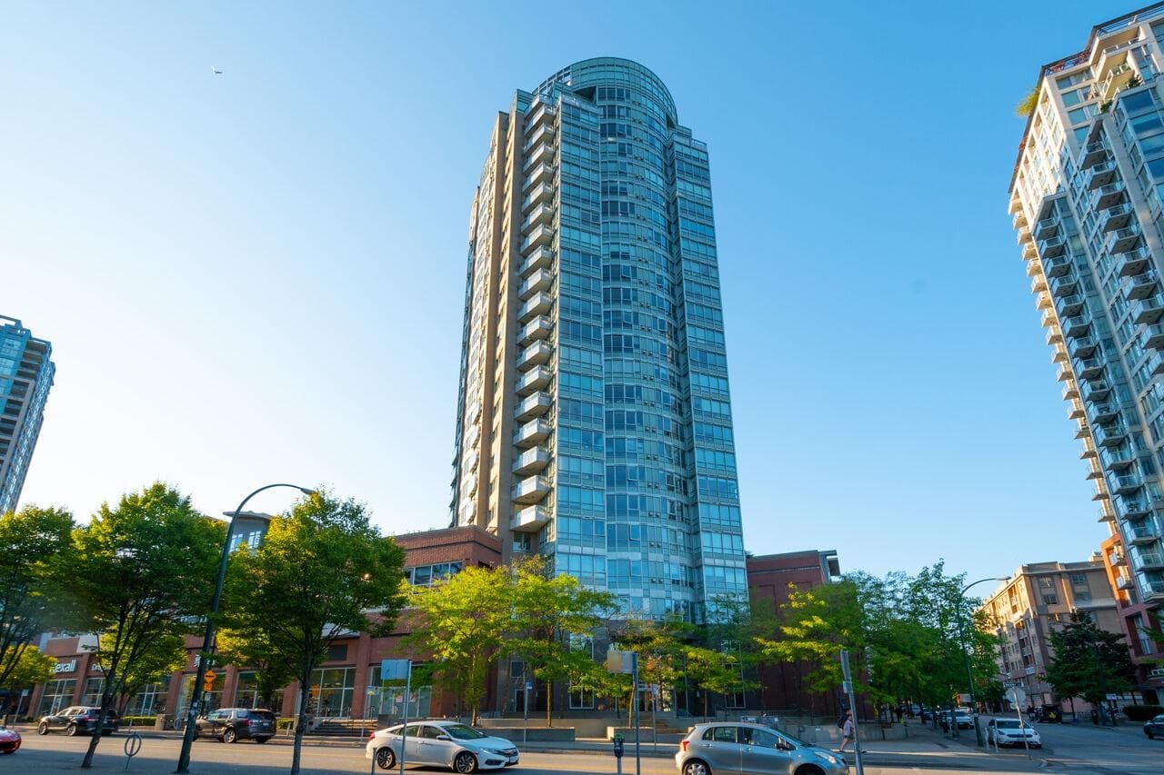 209 - 63 Keefer Place, Vancouver