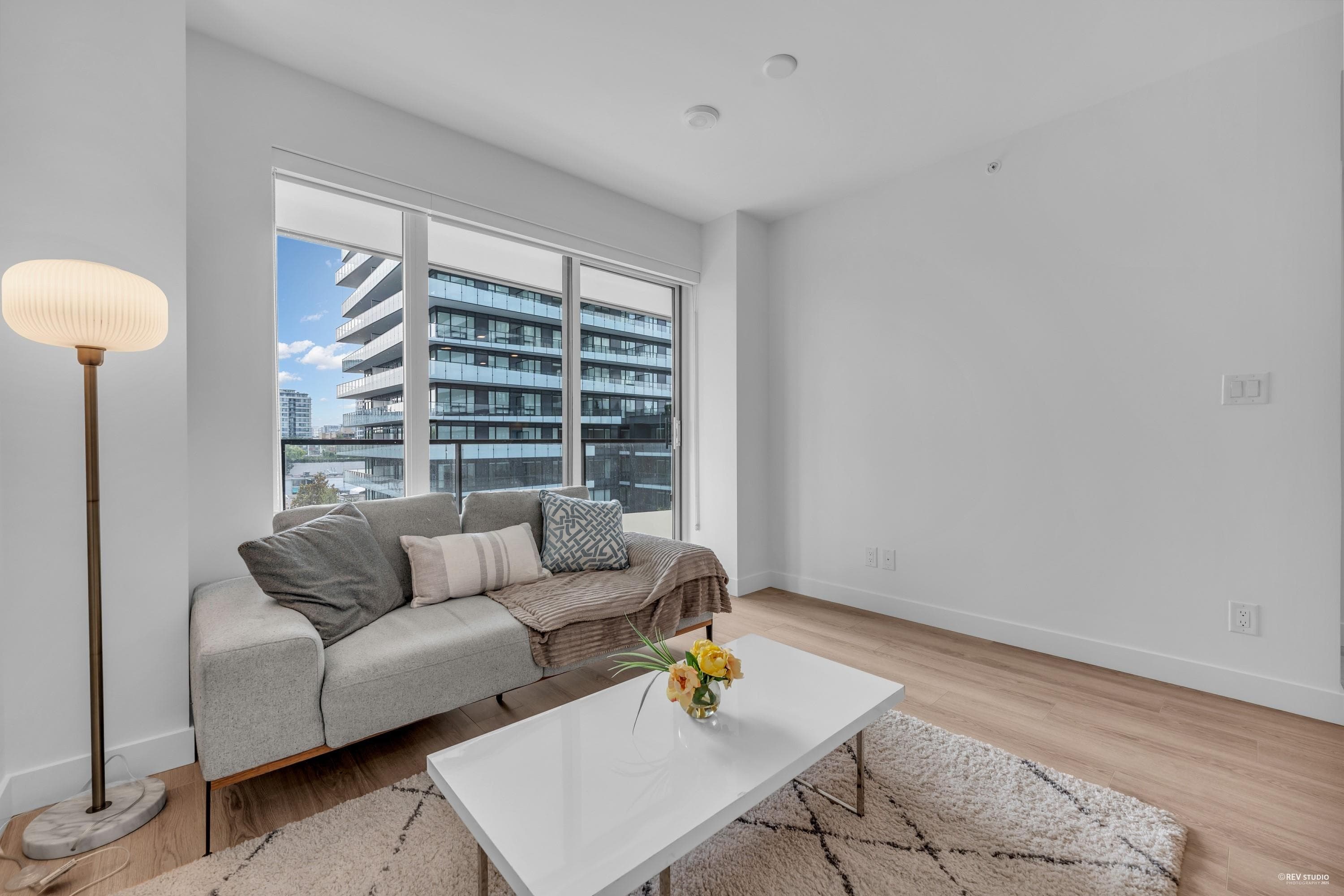 607 - 5593 No. 3 Road, Richmond, V6X 0X6 — photo 3