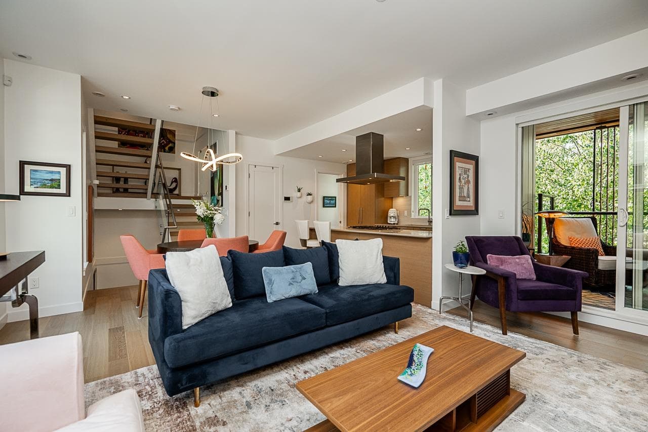 102 - 1205 Harold Road, North Vancouver, V7K 1G5 — photo 4