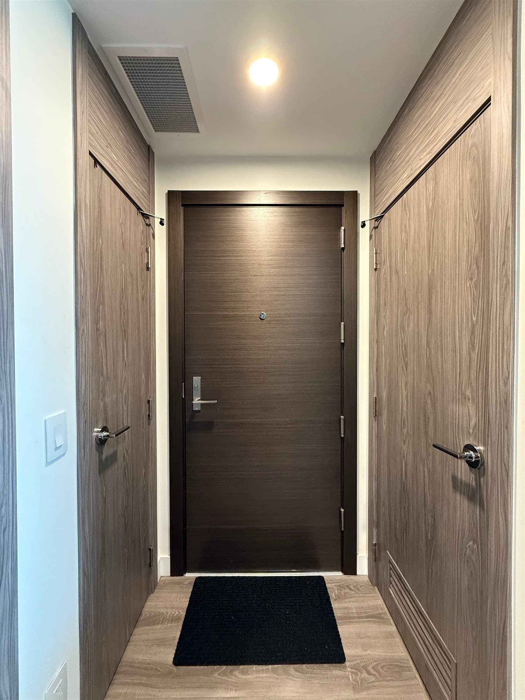 1802 - 10750 135a Street, Surrey, V3T 0V4 — photo 3