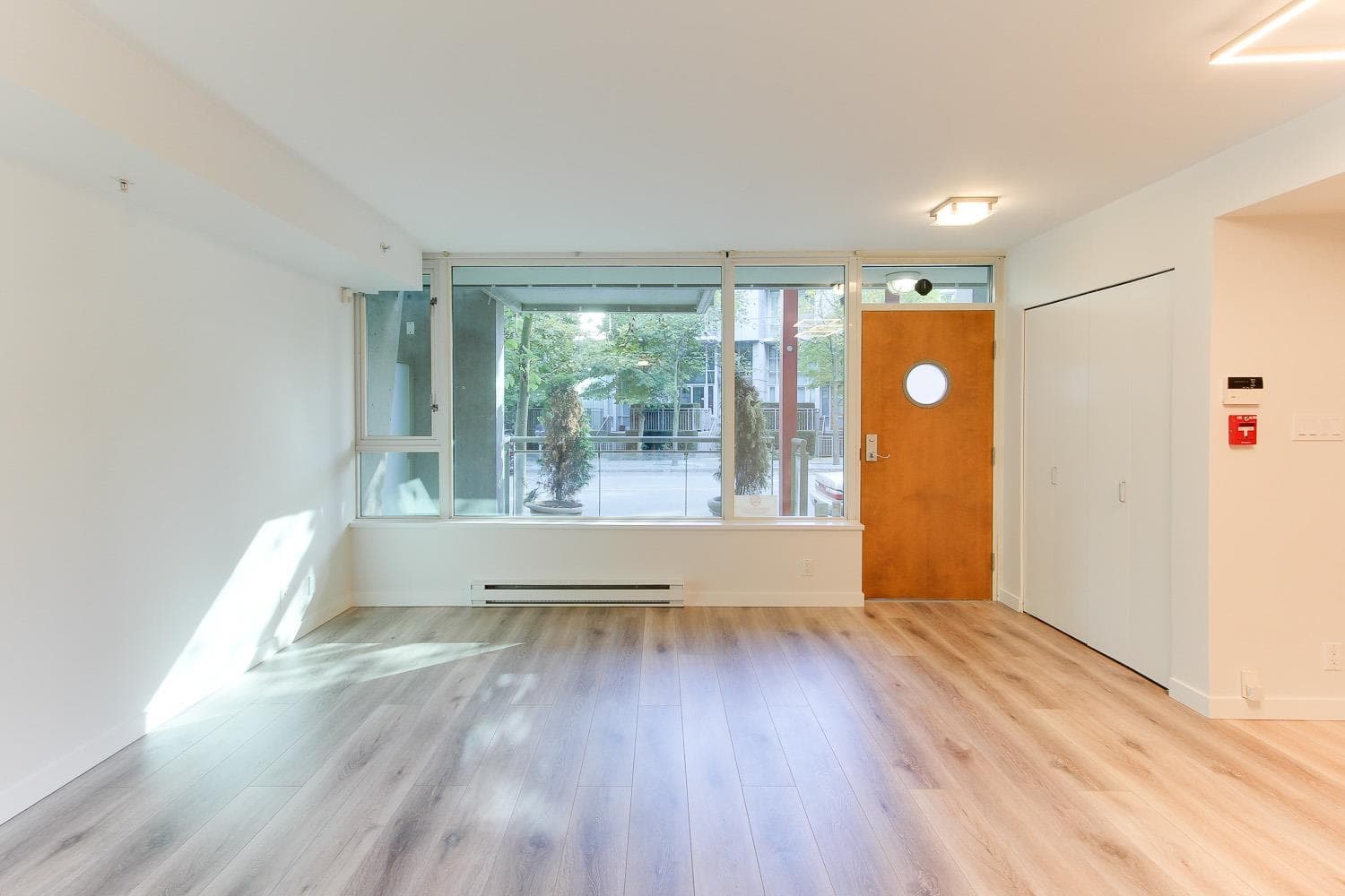 1432 W Hastings Street, Vancouver, V6G 3J9 — photo 3