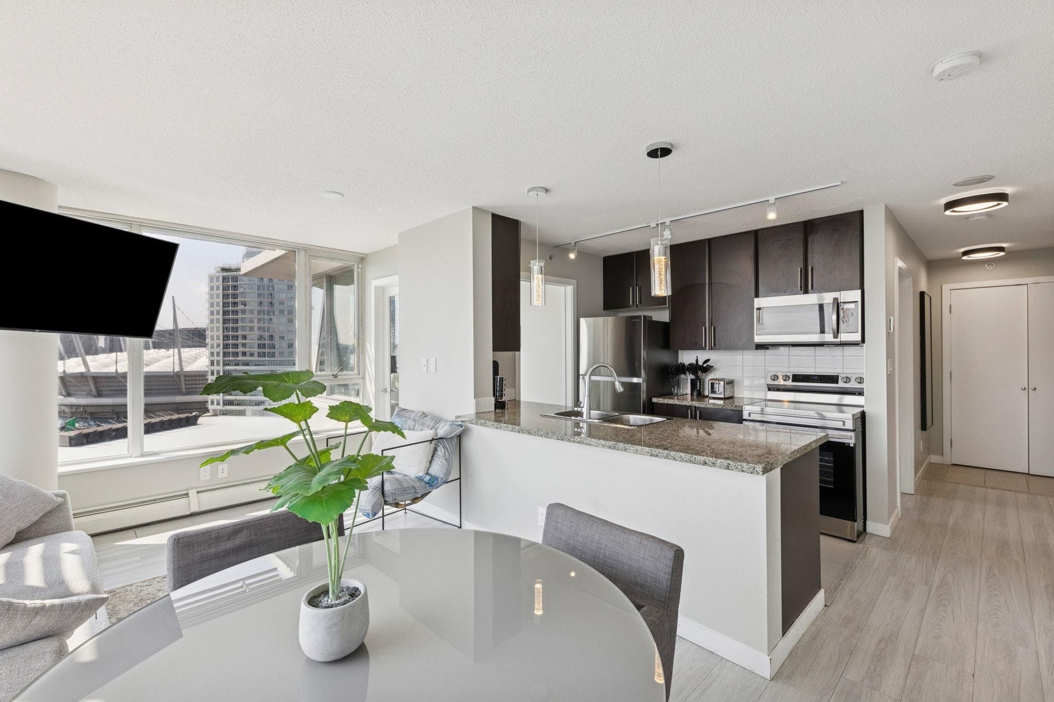 2502 - 688 Abbott Street, Vancouver, V6B 0B9 — photo 4