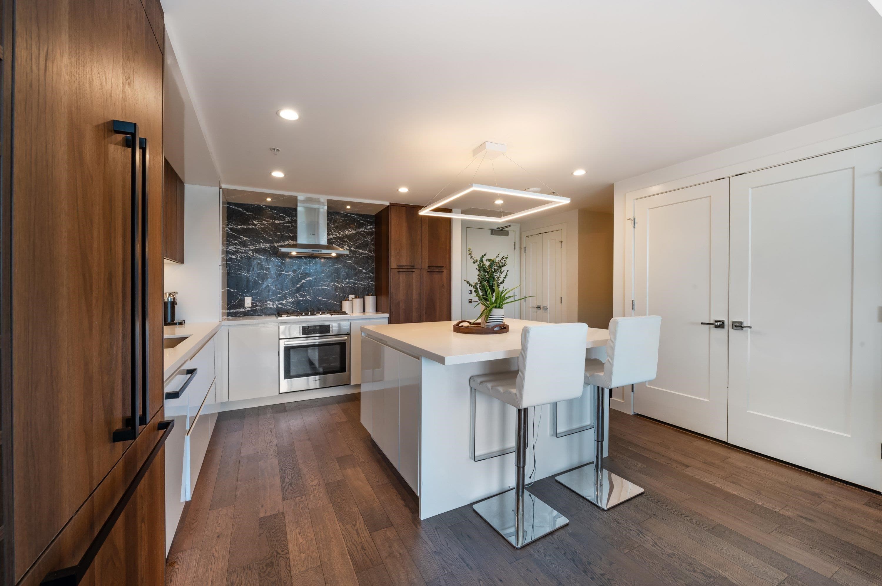 707 - 1526 Finlay Street, White Rock, V4B 4L9 — photo 2
