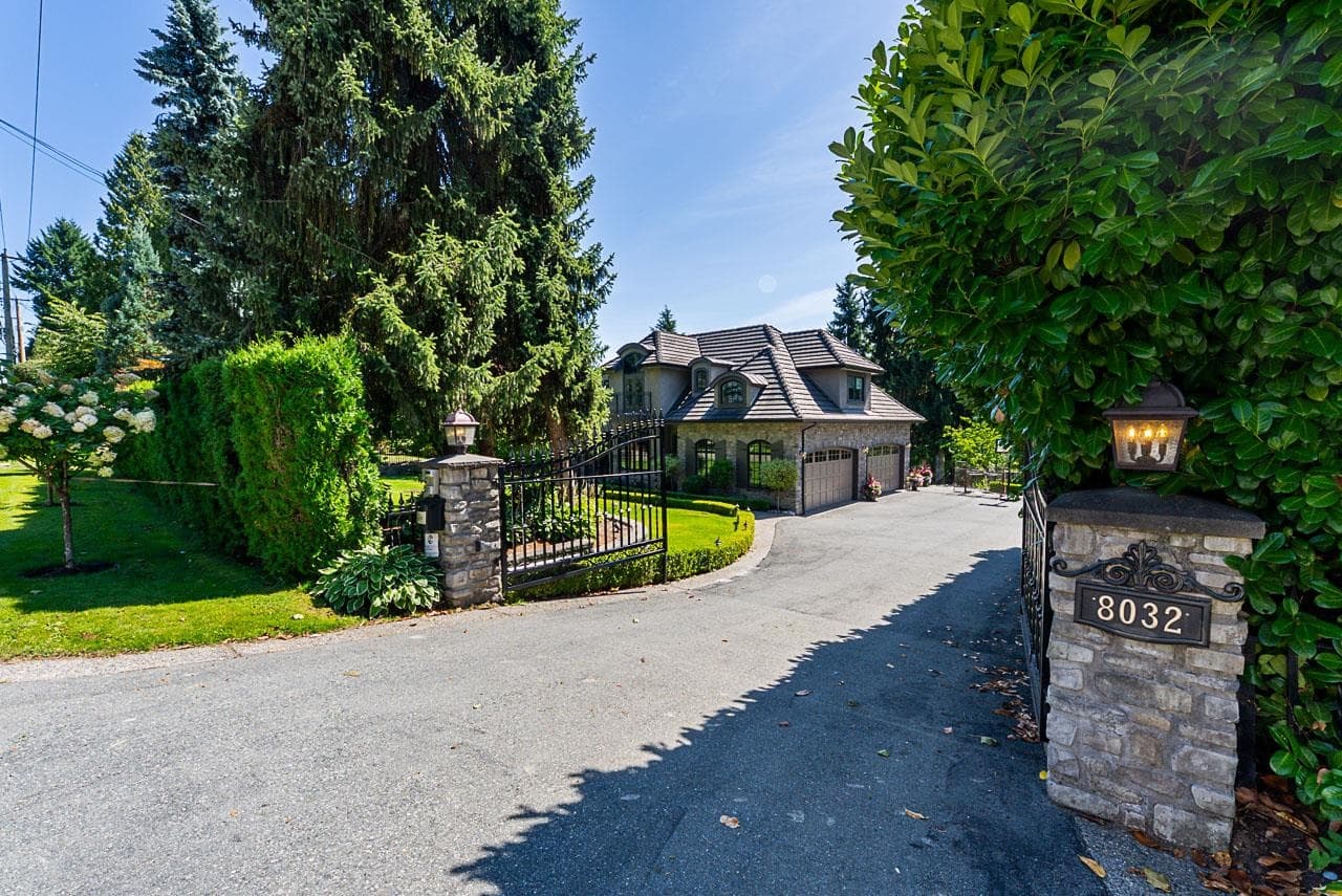 8032 Government Road, Burnaby, V5A 2E2 — photo 3