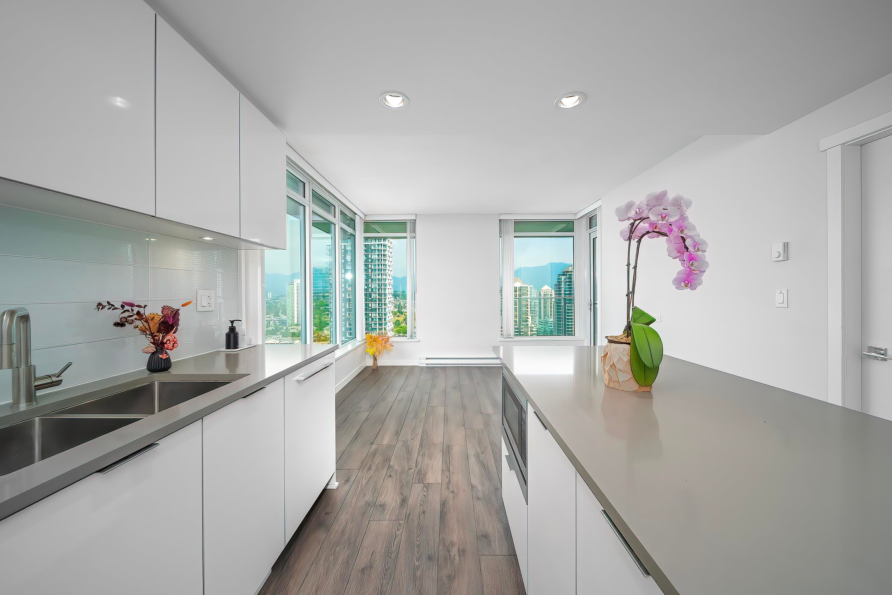 3206 - 2388 Madison Avenue, Burnaby, V5C 0K8 — photo 2