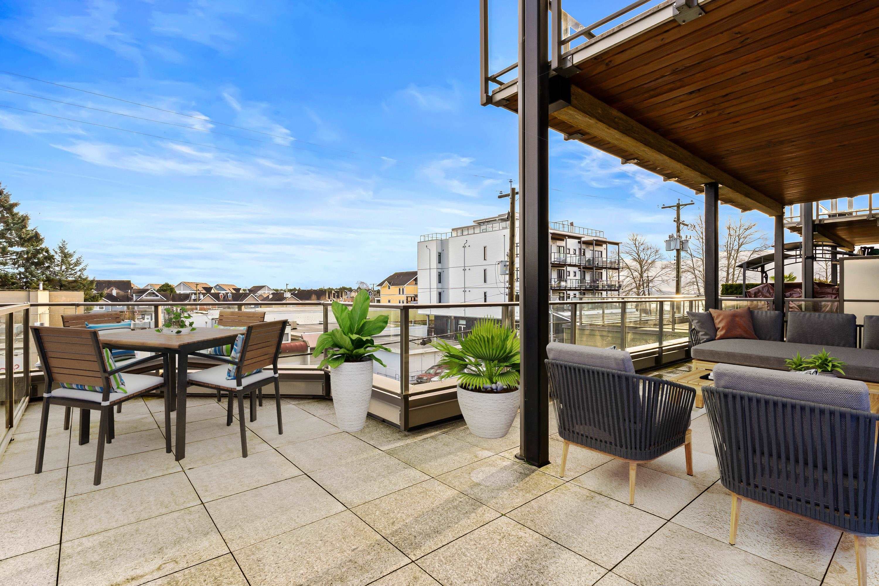 210 - 6168 London Road, Richmond