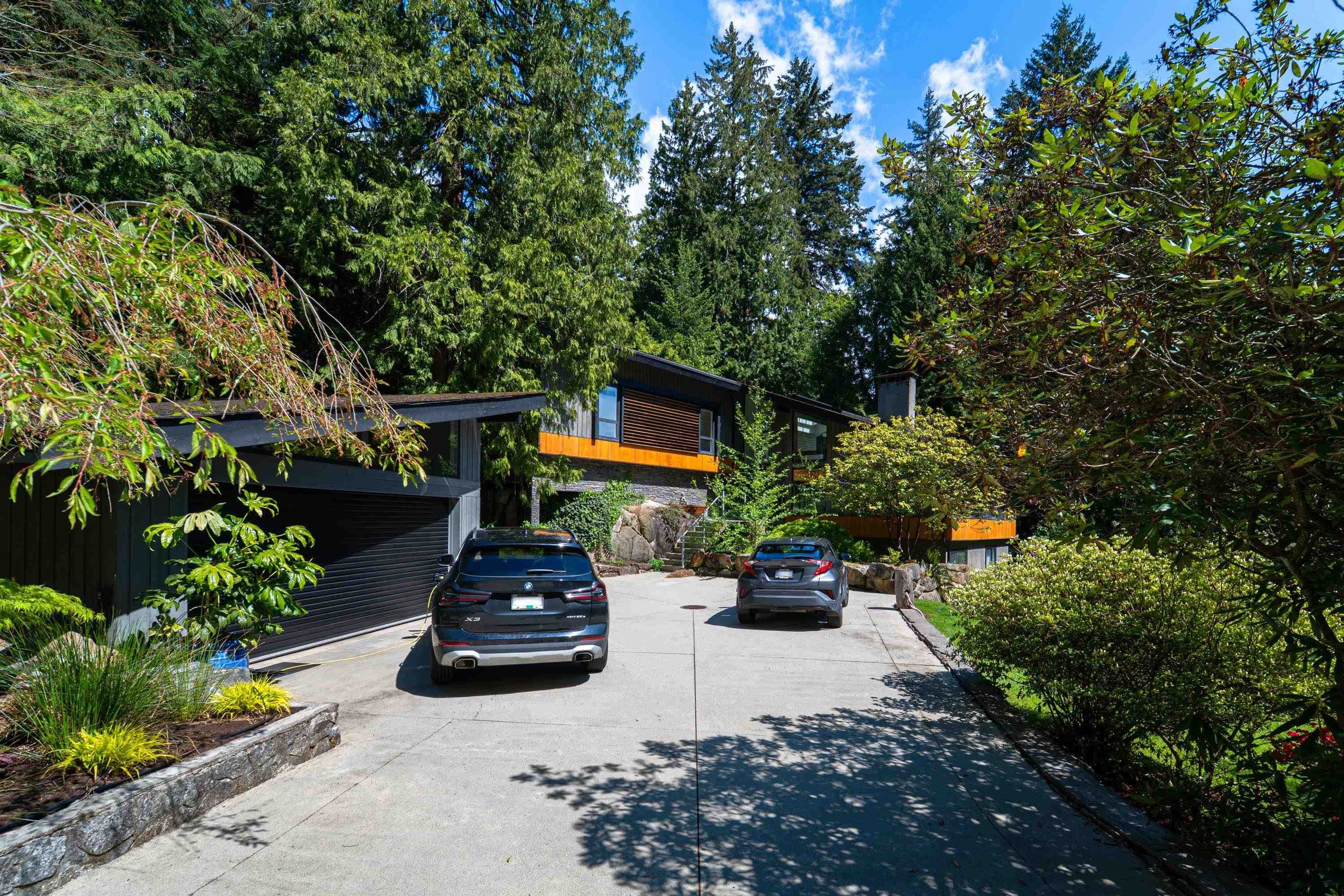 3985 Bayridge Avenue, West Vancouver, V7V 3J6 — photo 3