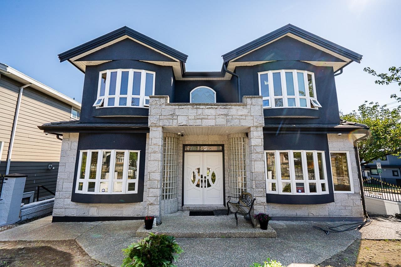1306 E 60 Avenue, Vancouver, V5X 2A9 — photo 2
