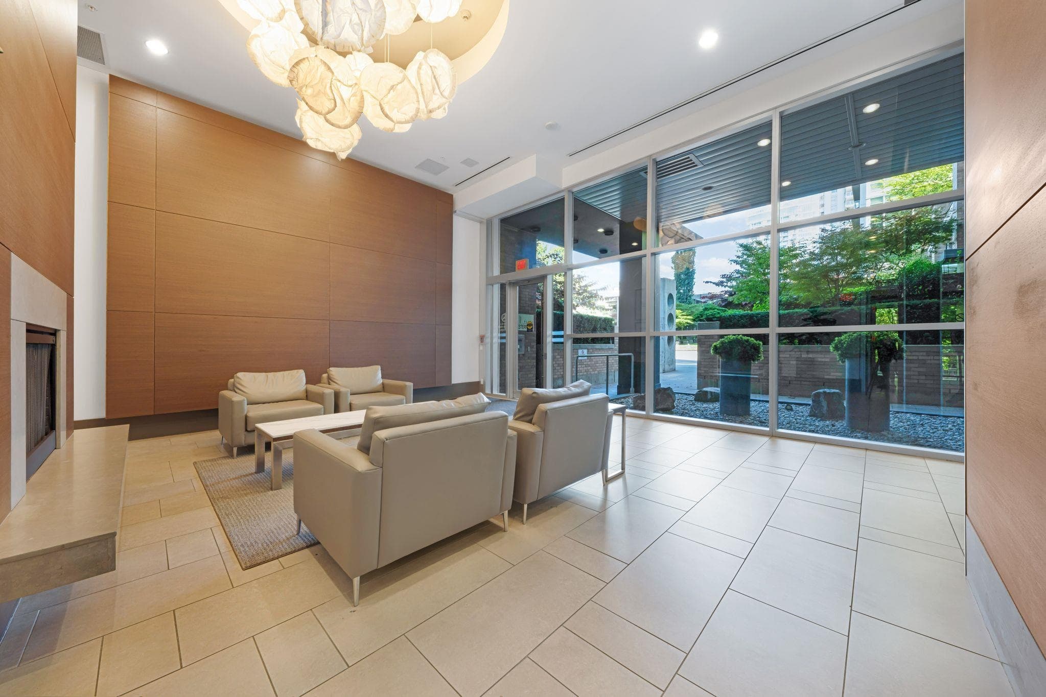 1706 - 1320 Chesterfield Avenue, North Vancouver, V7M 0A6 — photo 4