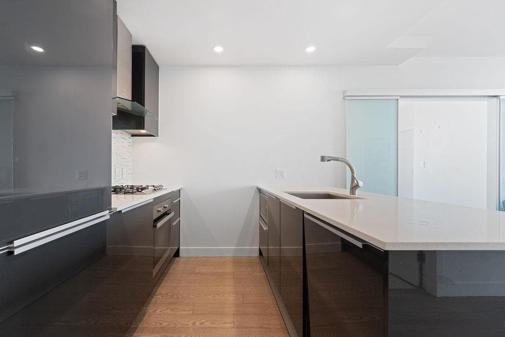 2904 - 1283 Howe Street, Vancouver, V6Z 0E3 — photo 2