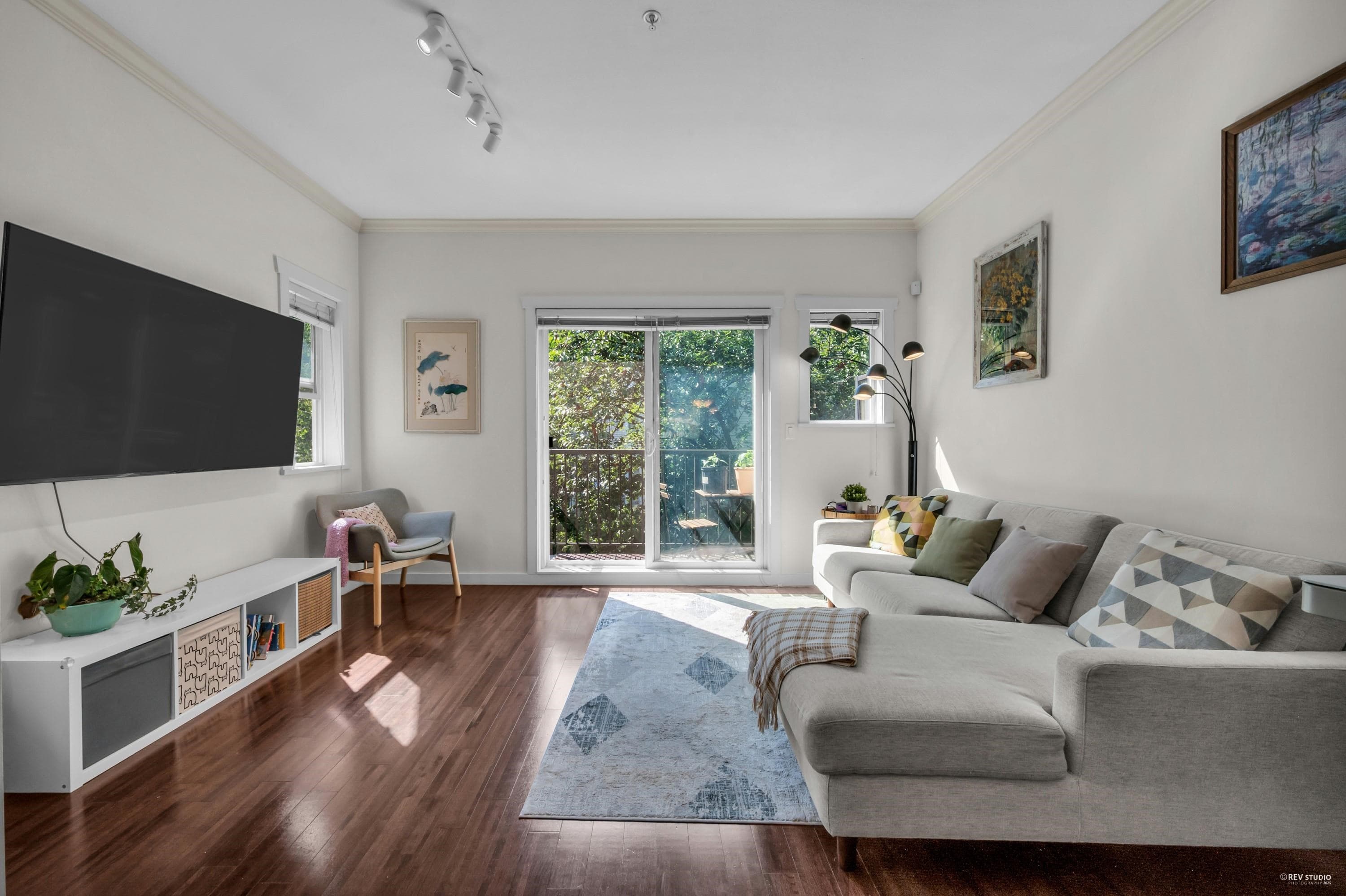 10 - 6888 Rumble Street, Burnaby, V5E 1A8 — photo 4