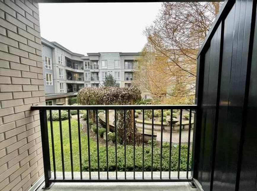 212 - 13321 102a Avenue, Surrey, V3T 1P6 — photo 5