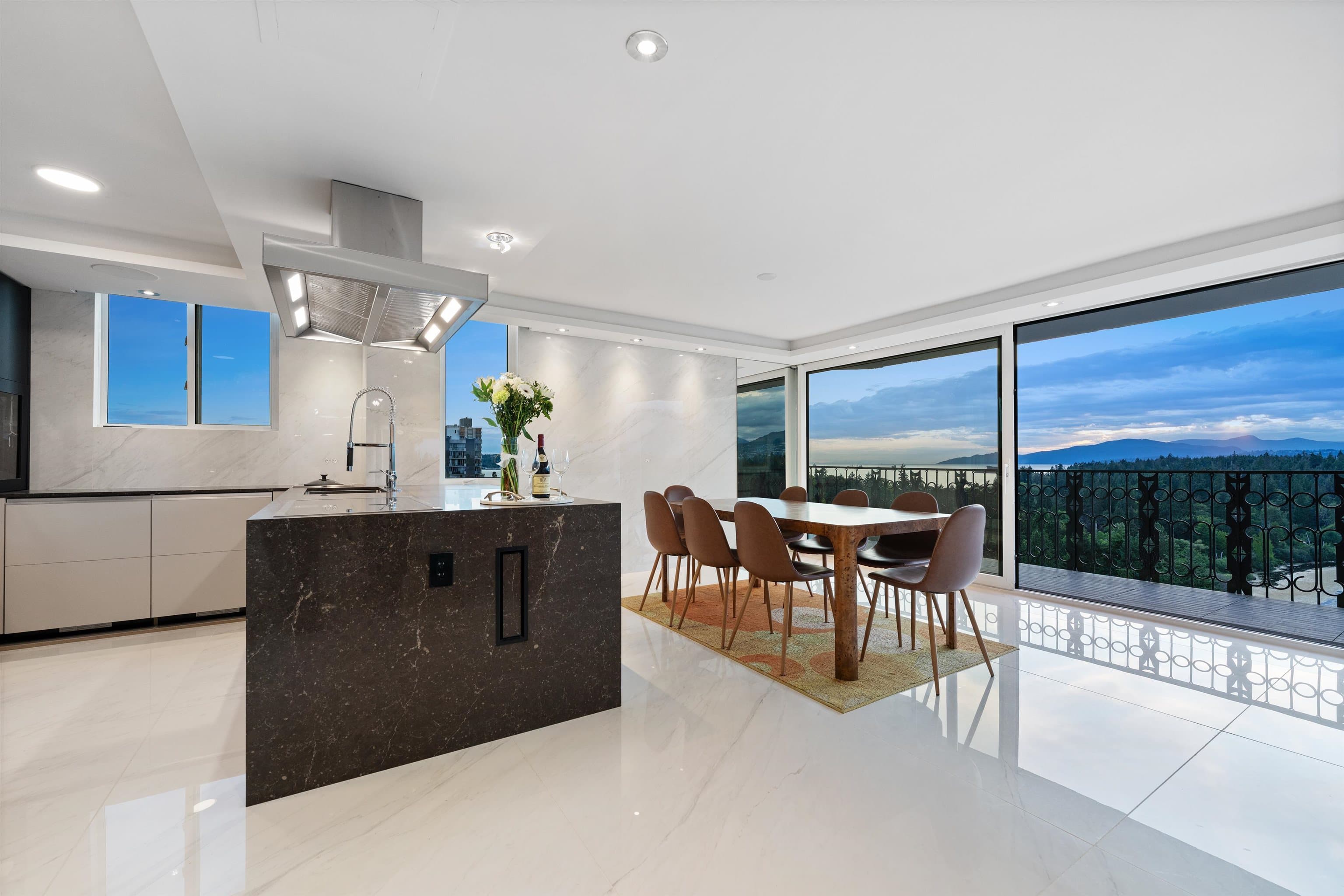 1501 - 845 Chilco Street, Vancouver, V6G 2R2 — photo 3