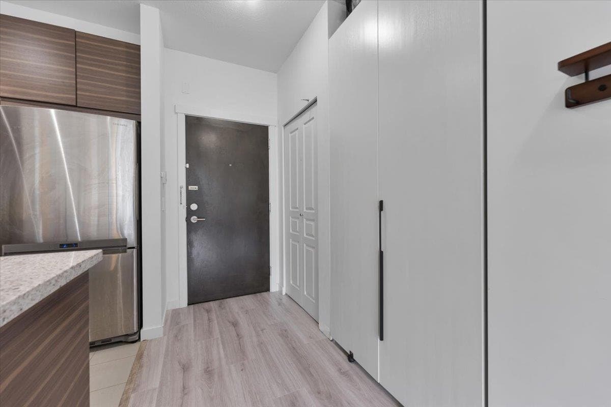 246 - 9388 Mckim Way, Richmond, V6X 0J7 — photo 5