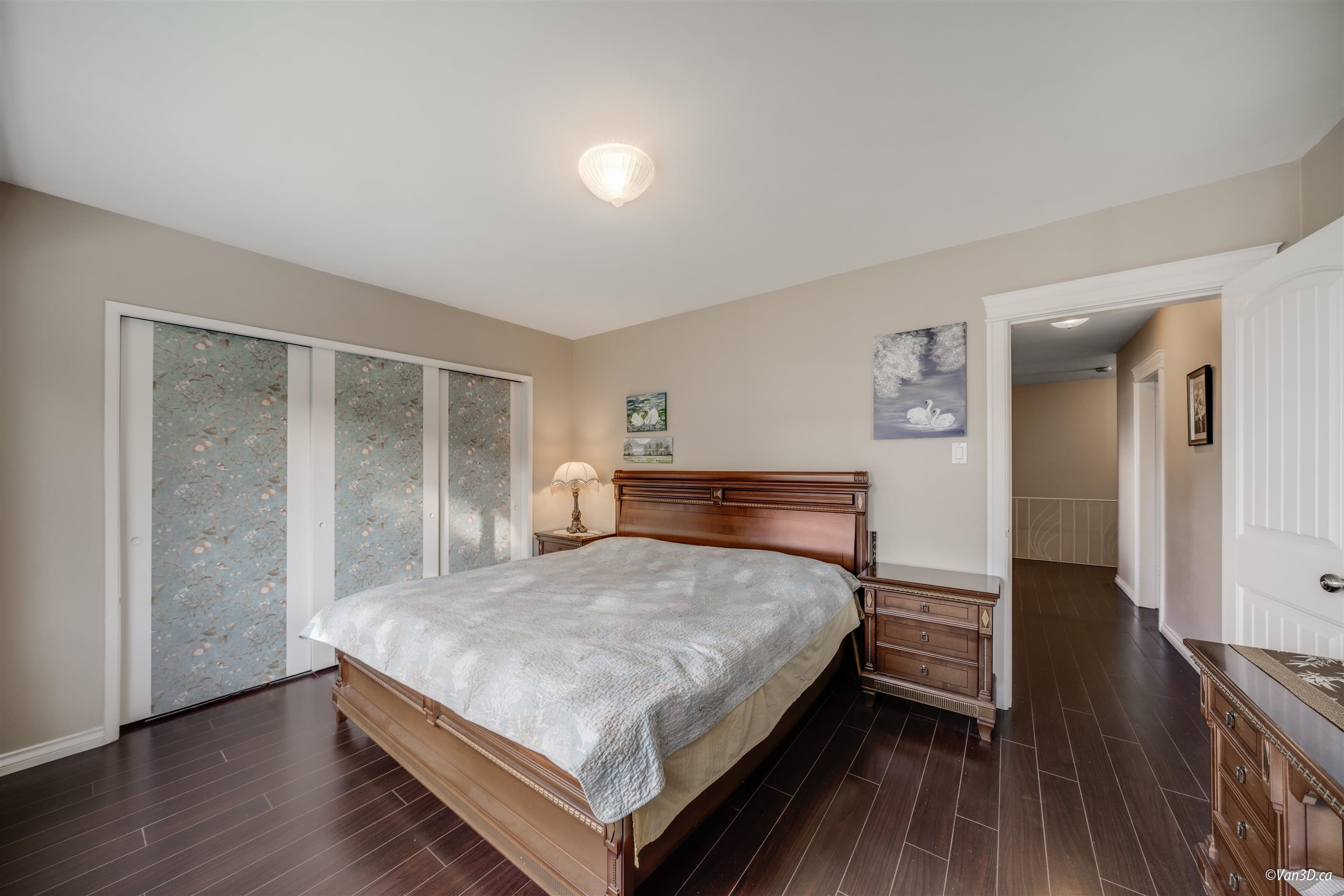 5681 Sardis Crescent, Burnaby, V5H 3K4 — photo 3