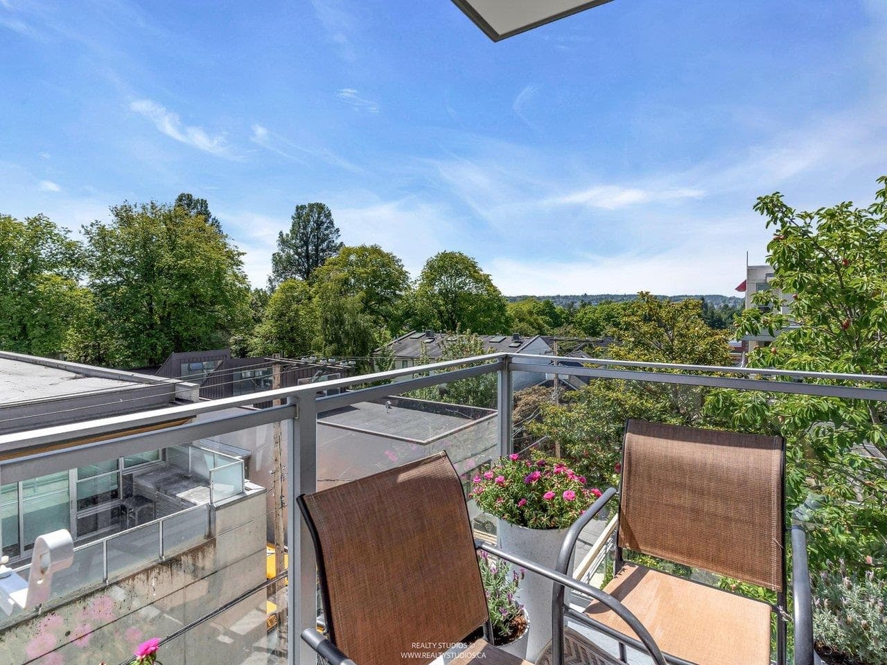 515 - 2268 W Broadway, Vancouver, V6K 0B2 — photo 1