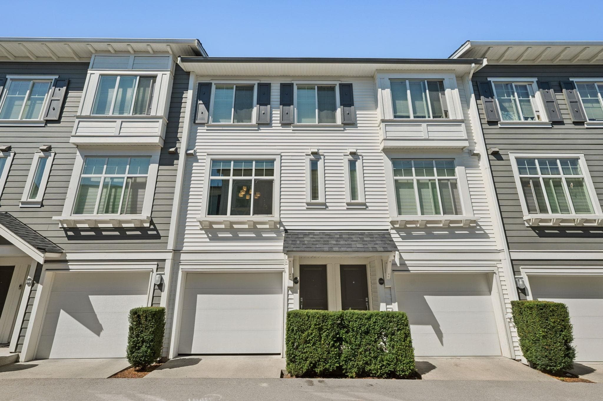 165 - 15230 Guildford Drive, Surrey