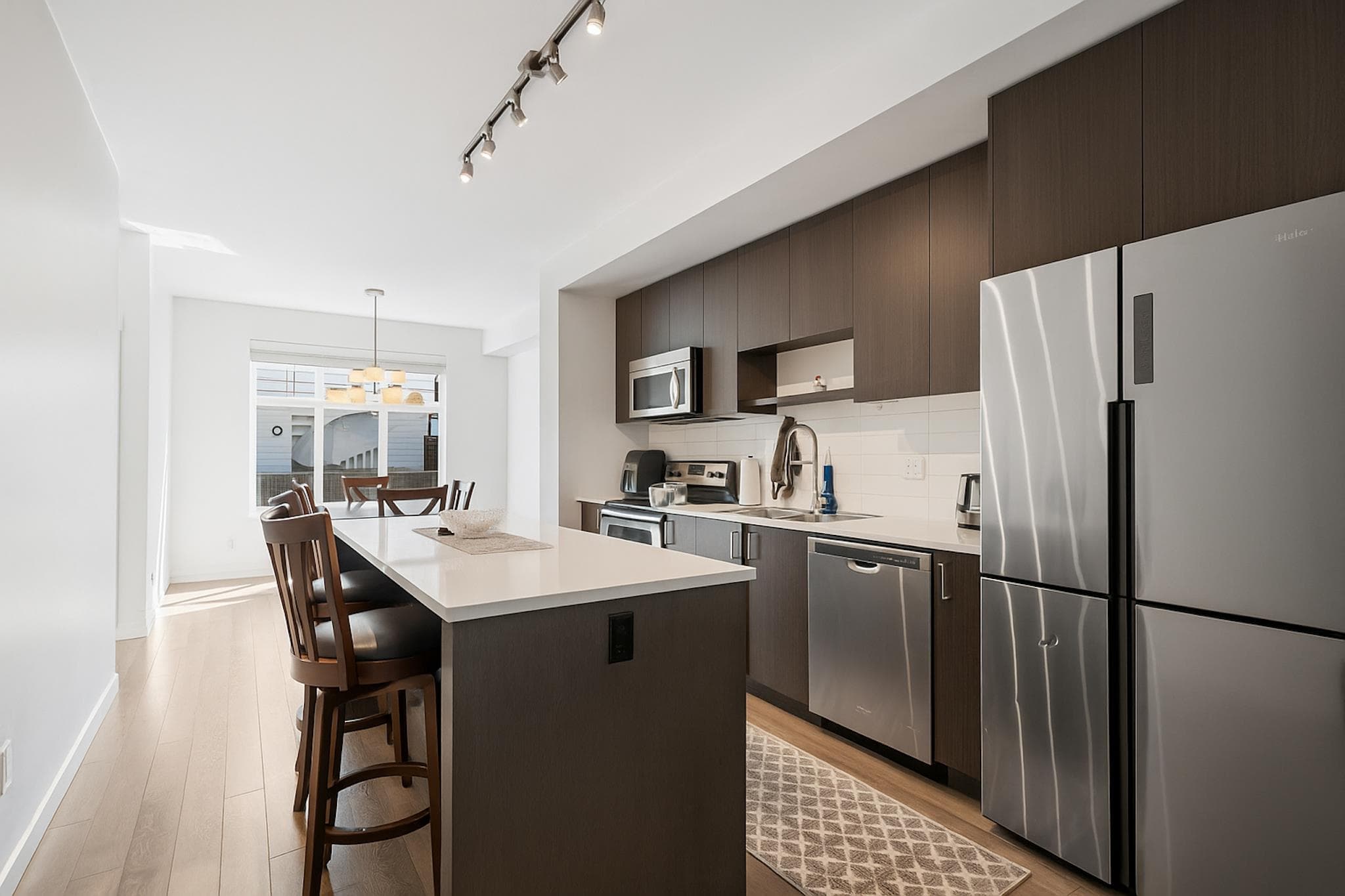 165 - 15230 Guildford Drive, Surrey, V3R 0C8 — photo 4