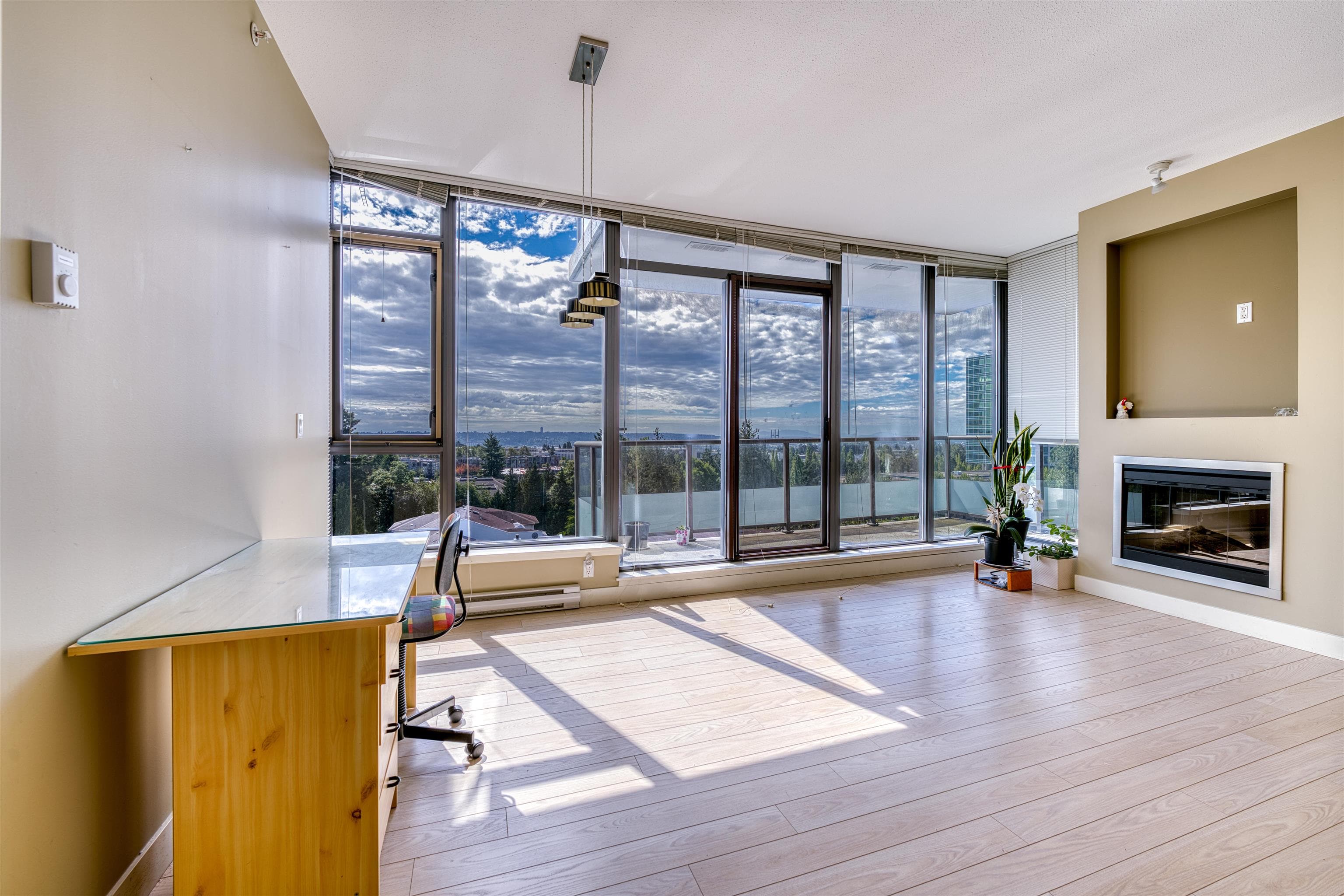 1208 - 7088 18th Avenue, Burnaby, V3N 0A2 — photo 3