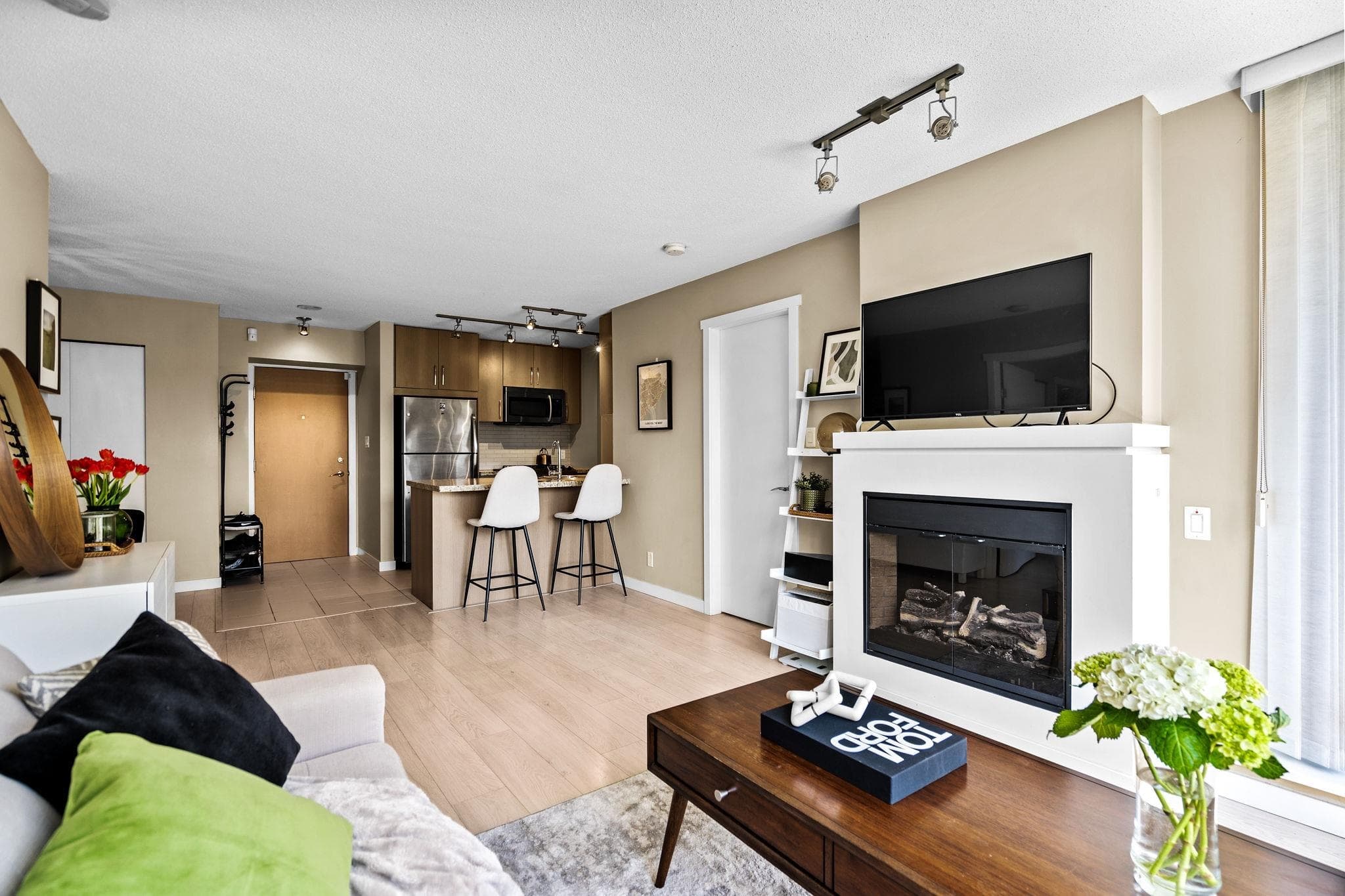 1009 - 660 Nootka Way, Port Moody, V3H 0B7 — photo 2